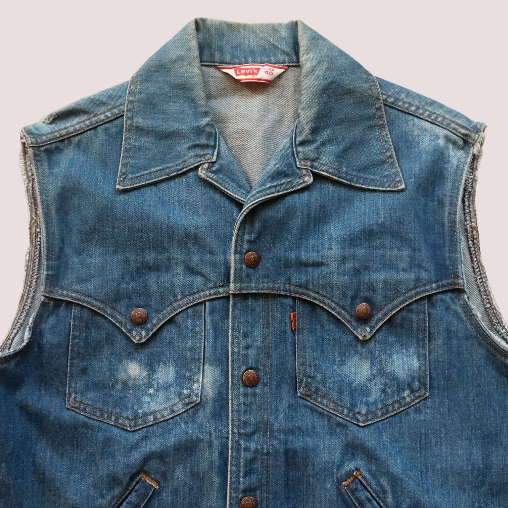 Levi's Vintage Levi's Denim Trucker Jean Jacket Vest 40 Light Wash Men Jacket USA 70509-0616 Size US 40 / EU 56 - 1 Thumbnail