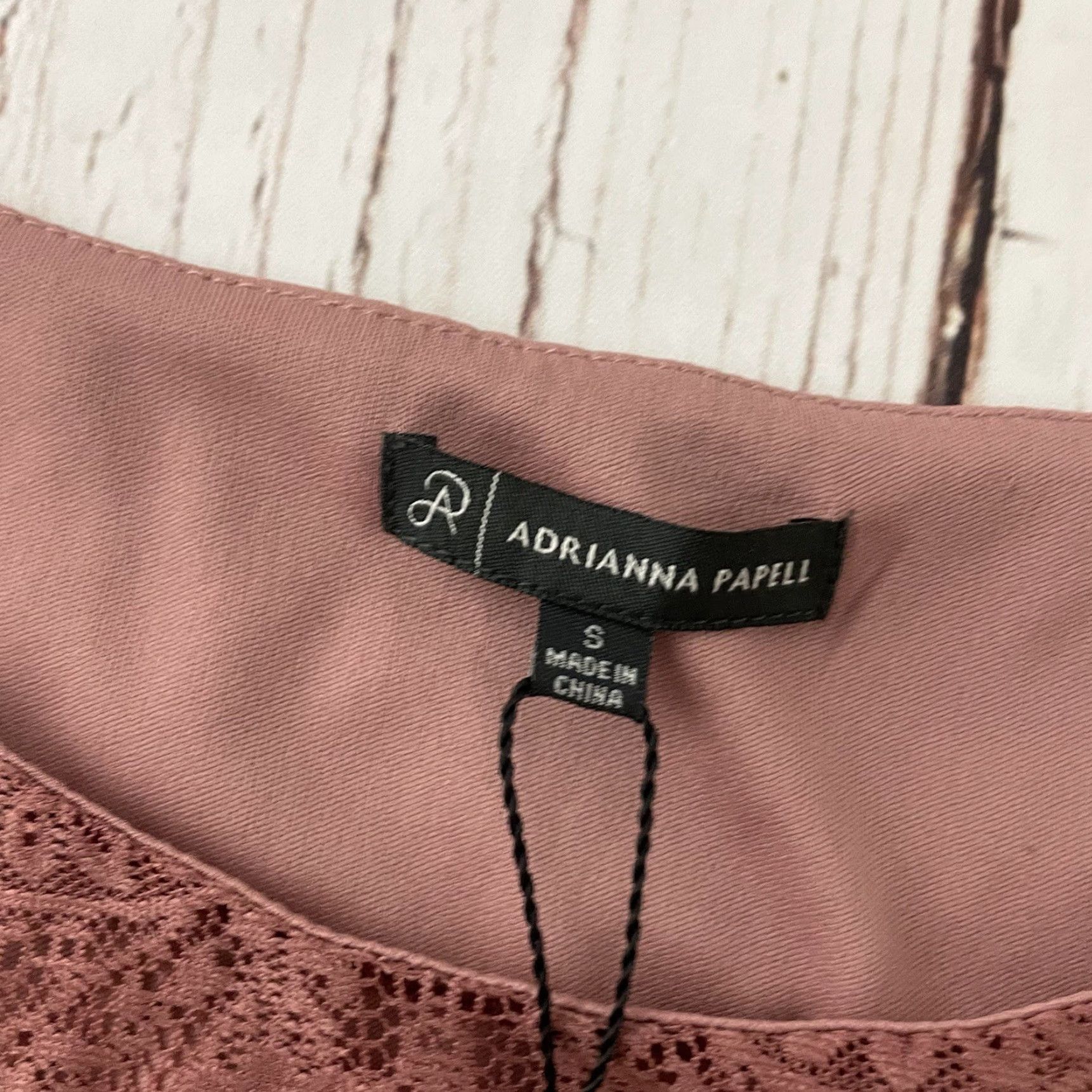 Adrianna Papell Adrianna Papell Blouse Knit 3/4 Sleeve Pink Women's Small Mauve Tailored Pattern Scallop Lace Shirt Womens Size S / US 4 / IT 40 - 3 Thumbnail
