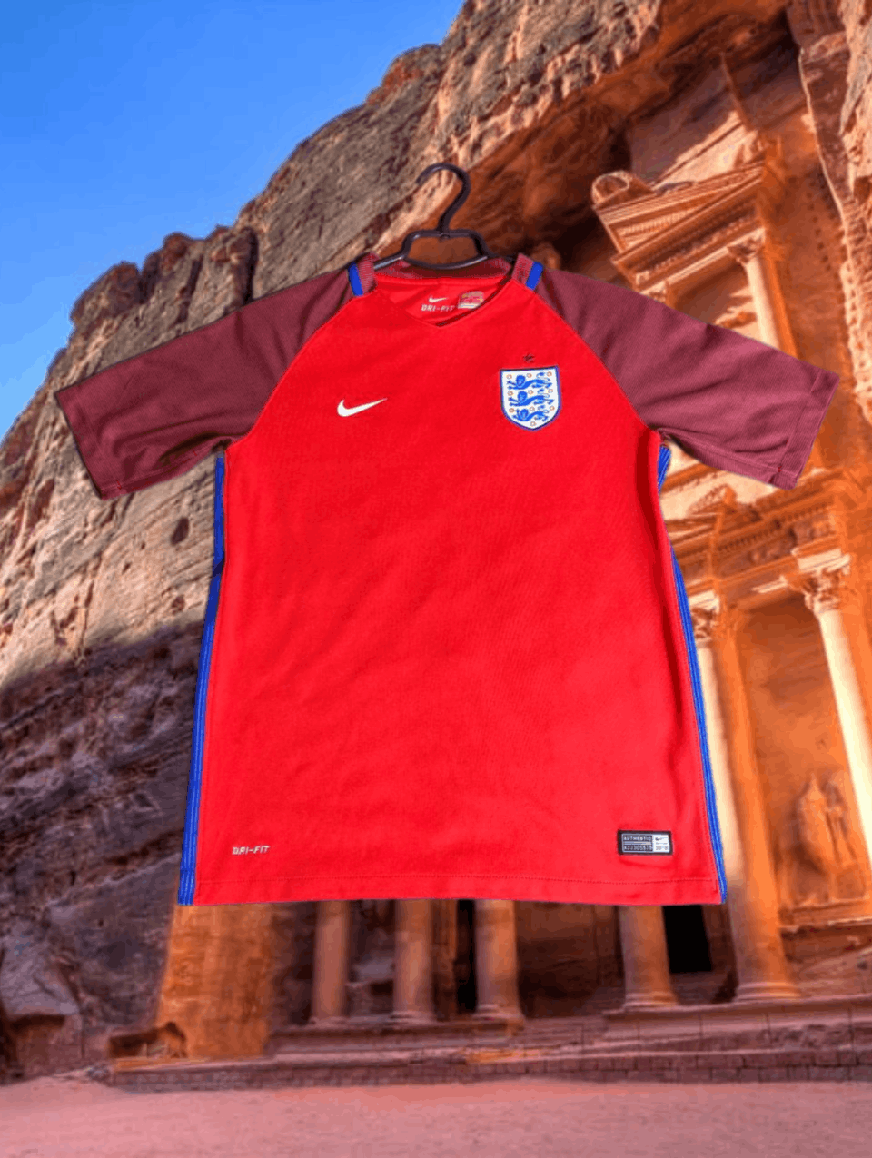 Nike × Vintage Nike England Ubique Home Jersey T Shirt Tee Size US S / EU 44-46 / 1 - 1 Thumbnail