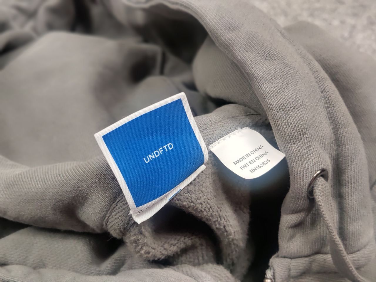 Undefeated Undefeated Zip up Gray Hoodie Big Embroidery Logo Size US L / EU 52-54 / 3 - 13 Thumbnail