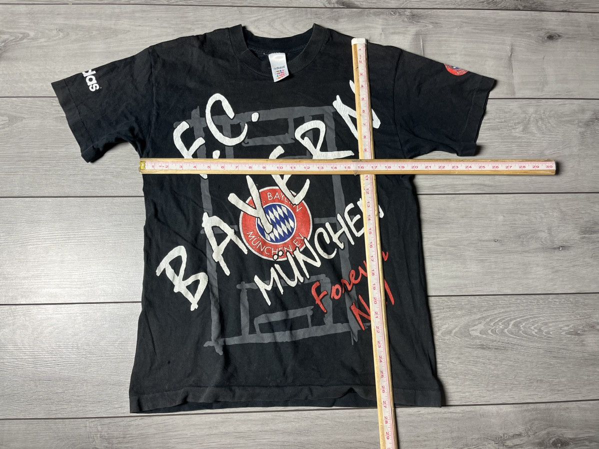 Adidas Vintage Adidas Bayern Munchen Tshirt soccer size Small Size US S / EU 44-46 / 1 - 8 Thumbnail