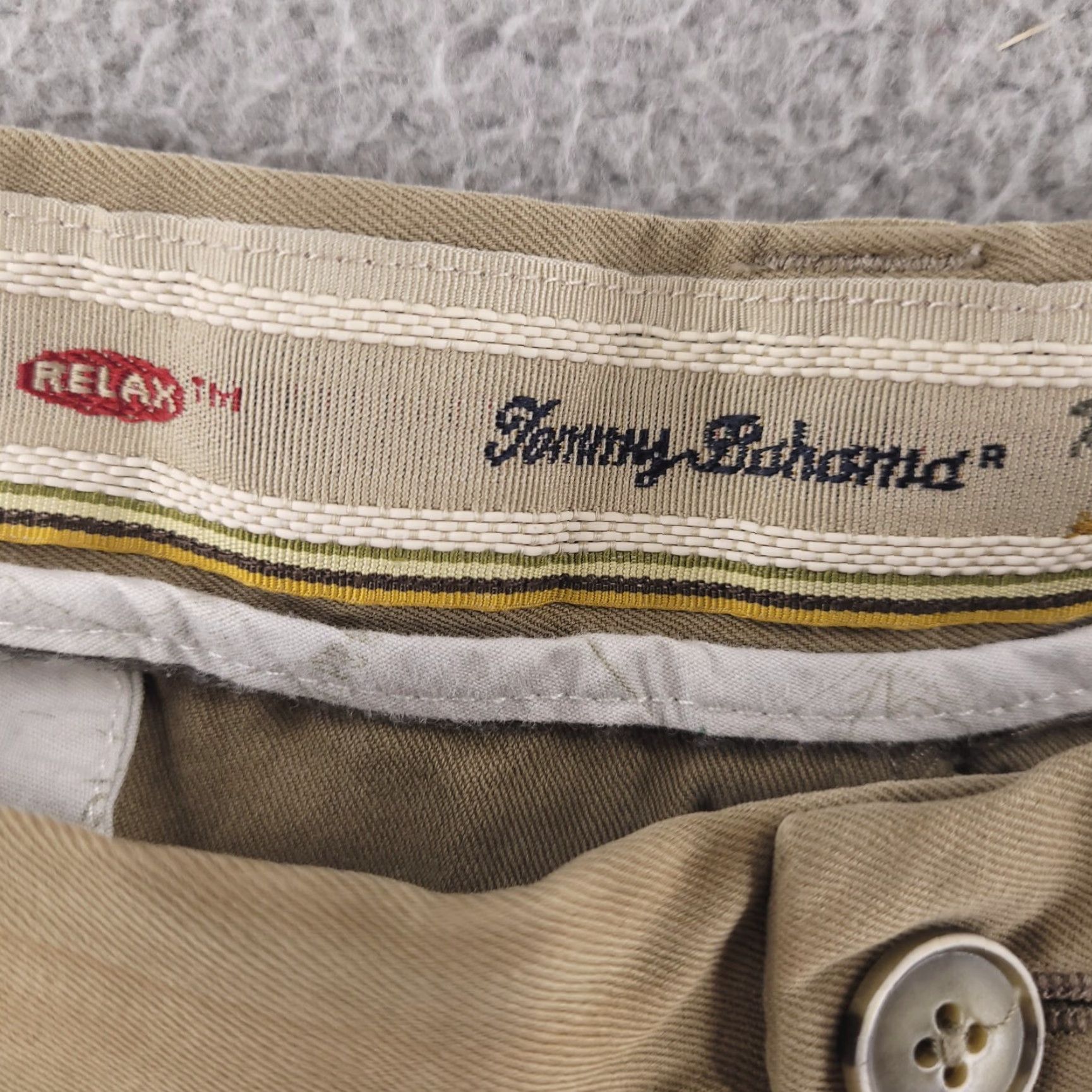 Tommy Bahama Tommy Bahama Shorts Mens 35 Brown Silk Chino 100% Silk Brown Mens 35 Wool? Wait. No. Size US 35 - 2 Thumbnail
