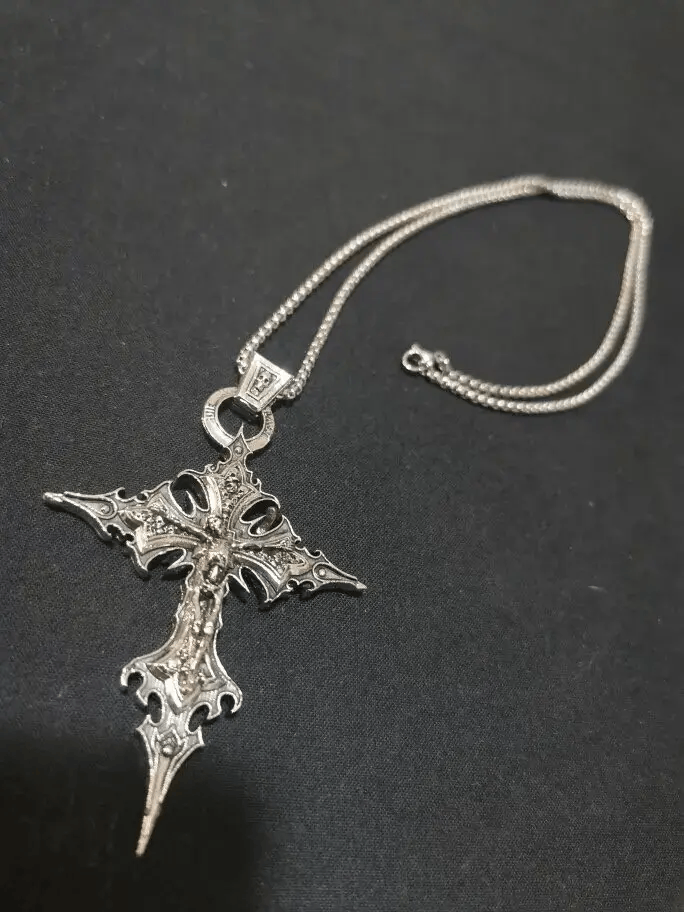 Vintage Cross Pendant Good Friday Necklace Size ONE SIZE - 7 Thumbnail