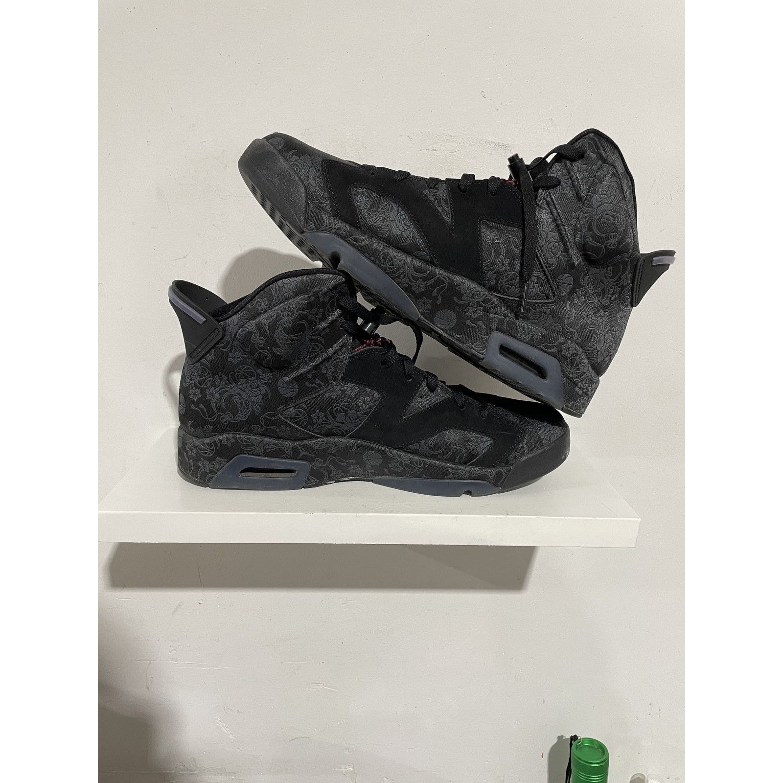 Jordan Brand JORDAN 6 RETRO SD TRIPLE BLACK SIZE 14.5W (13 M) PREOWNED Size US 13 / EU 46 - 2 Thumbnail