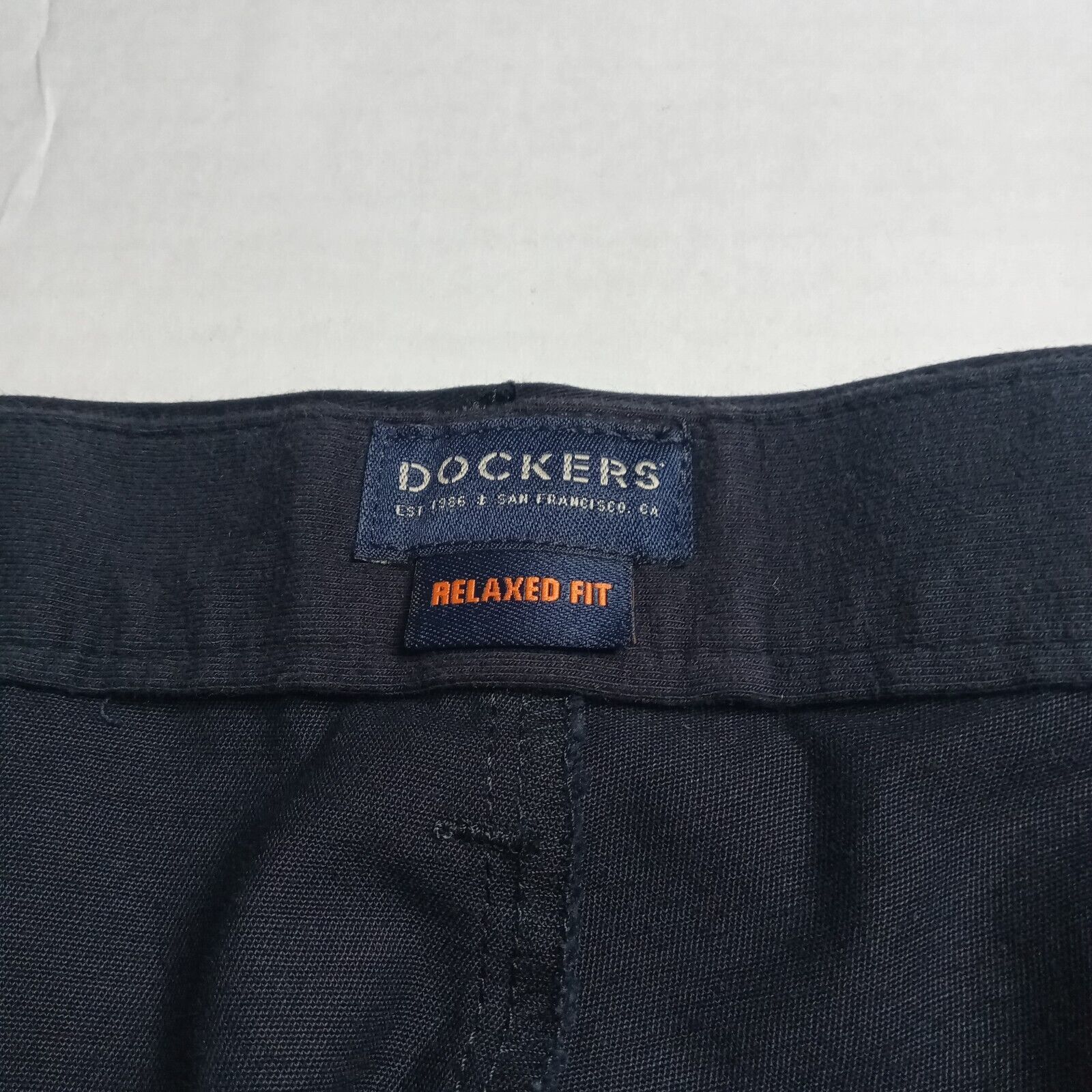 Dockers Dockers Khakis Pants Men's 44x32 Black Relaxed Fit Pleated Size US 44 / EU 60 - 5 Thumbnail