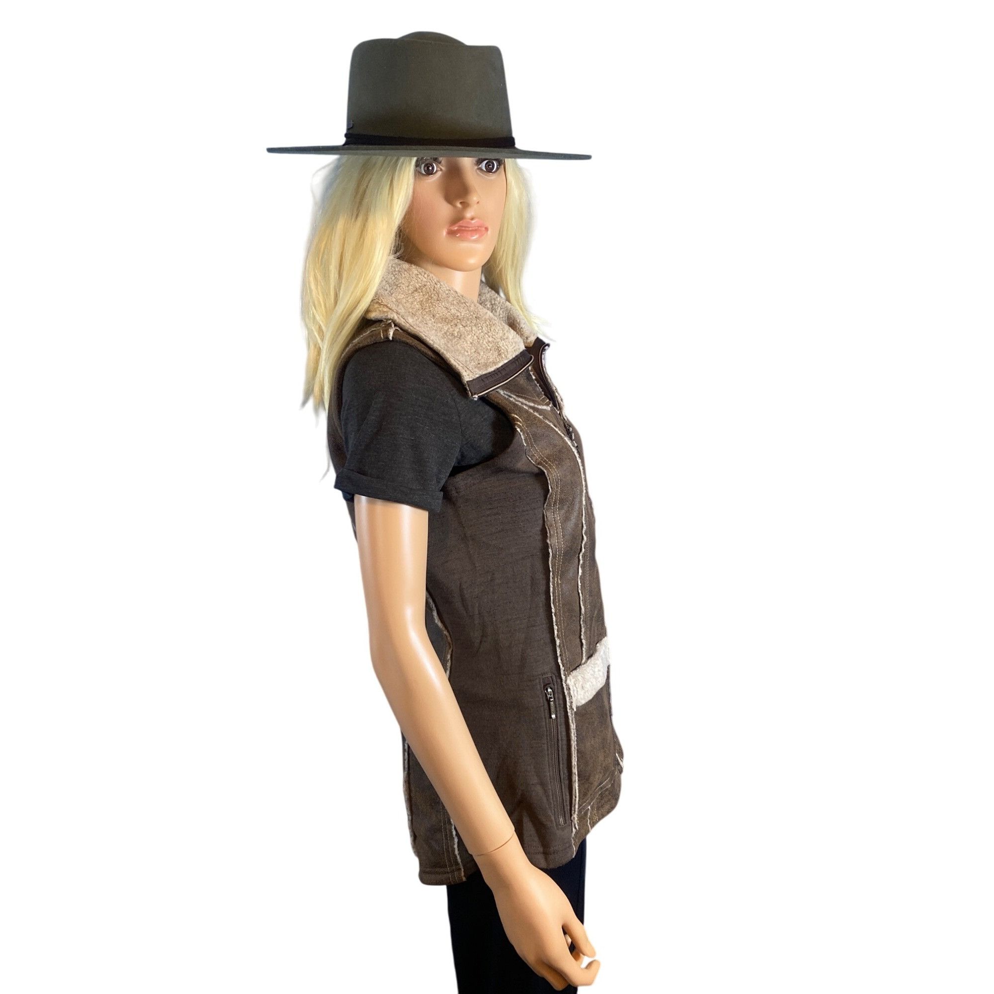Kuhl NWT KUHL Womens Dani Sherpa Vest Italian Faux Leather Shearl Size S / US 4 / IT 40 - 20 Thumbnail