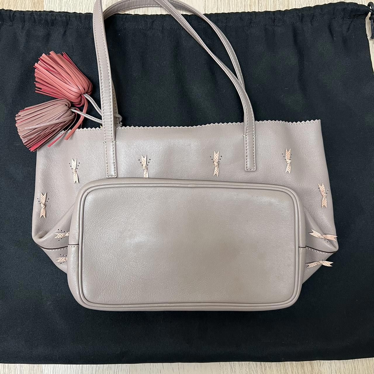 Loewe Loewe Anagram Tassel Leather Bag Size ONE SIZE - 2 Thumbnail