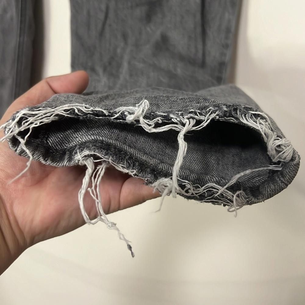 American Eagle Outfitters American Eagle Distressed Gray Jeans Size 27" / US 4 / IT 40 - 9 Thumbnail