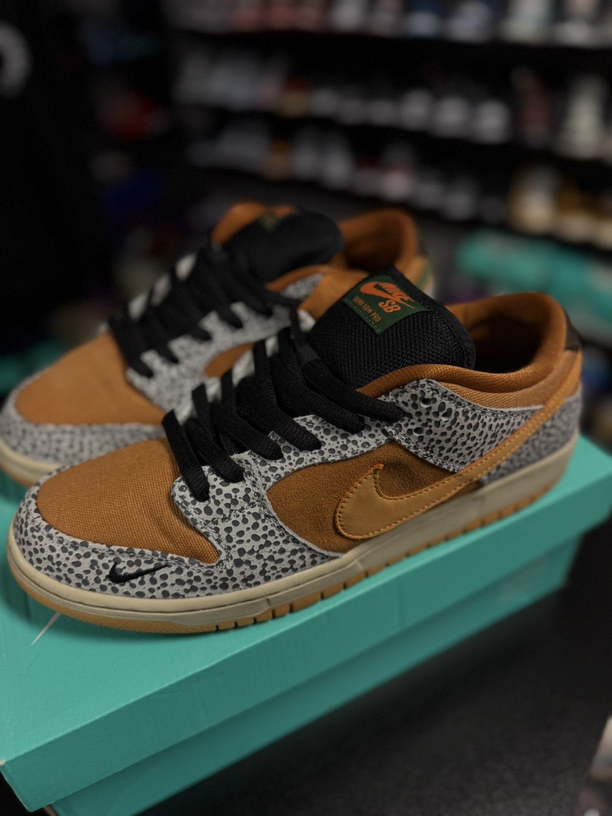 Nike Size 11 - Nike Dunk Pro SB Low Safari CD2563-002 Size US 11 / EU 44 - 11 Thumbnail