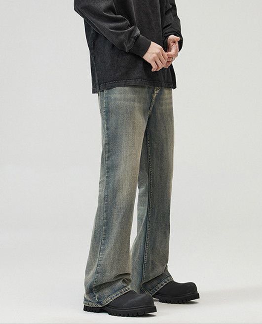 Vintage American-style distressed retro men's flared curved jeans Size US 32 / EU 48 - 4 Thumbnail