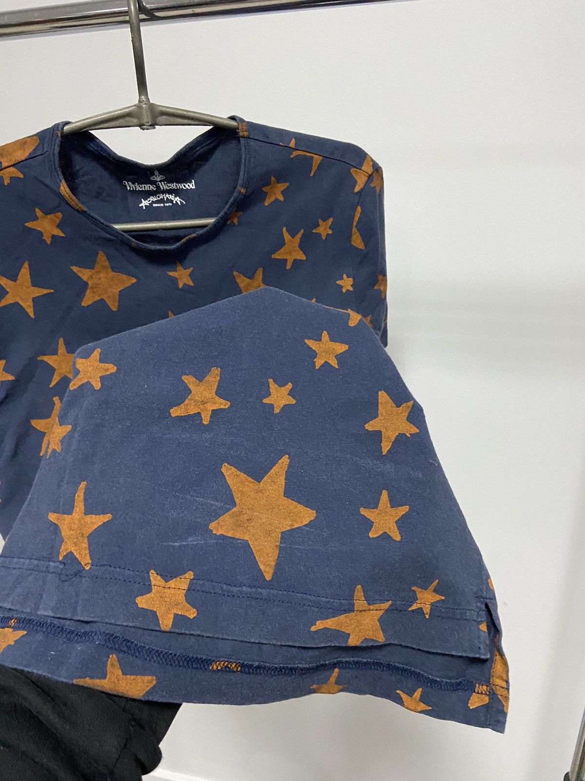 Vintage × Vivienne Westwood Vivienne Westwood overprint stars vintage orb logo skull Size US S / EU 44-46 / 1 - 5 Thumbnail