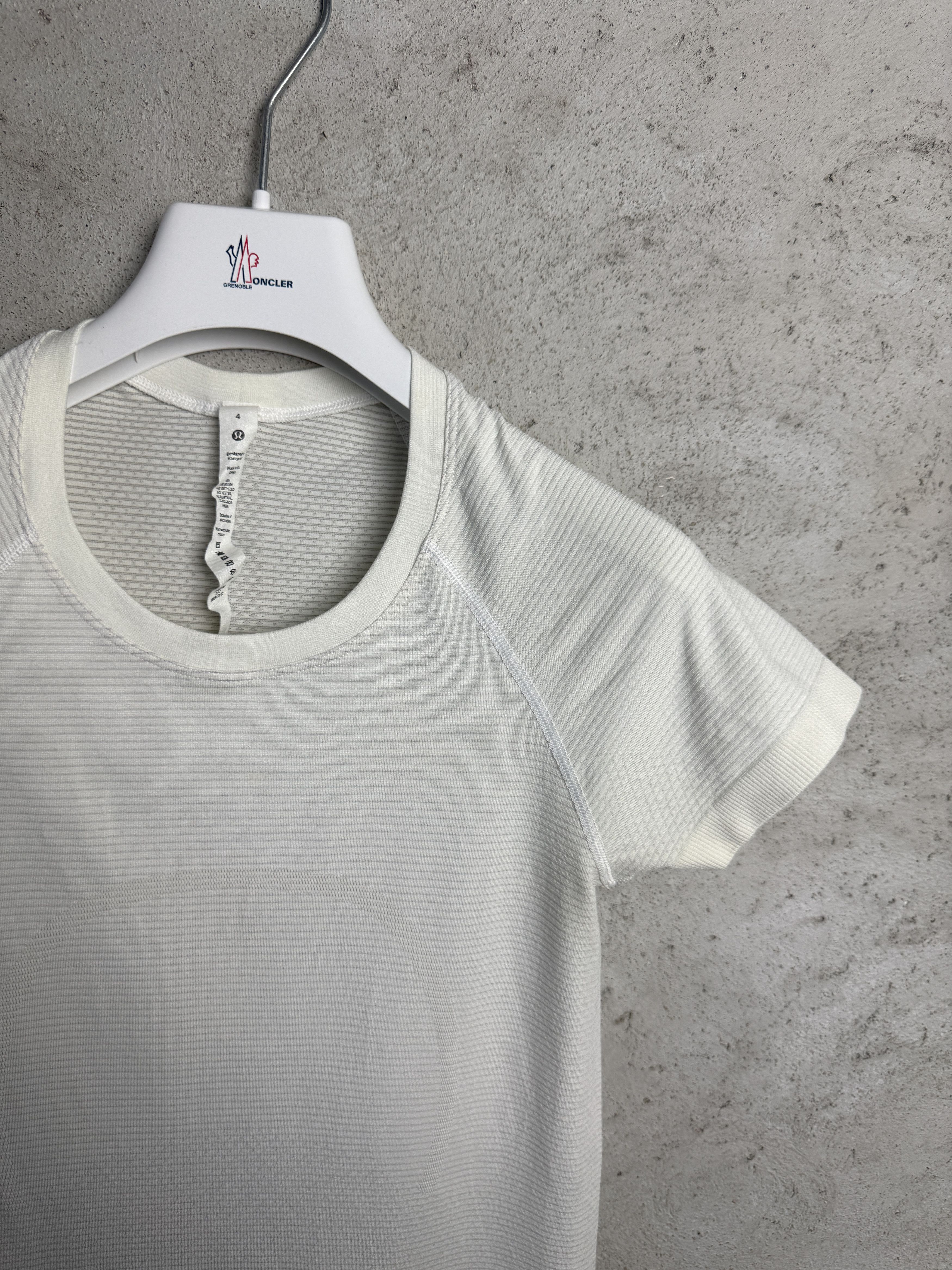 Lululemon Lululemon Swiftly tech t-shirt tee gym sport pilates yoga Size S / US 4 / IT 40 - 2 Thumbnail