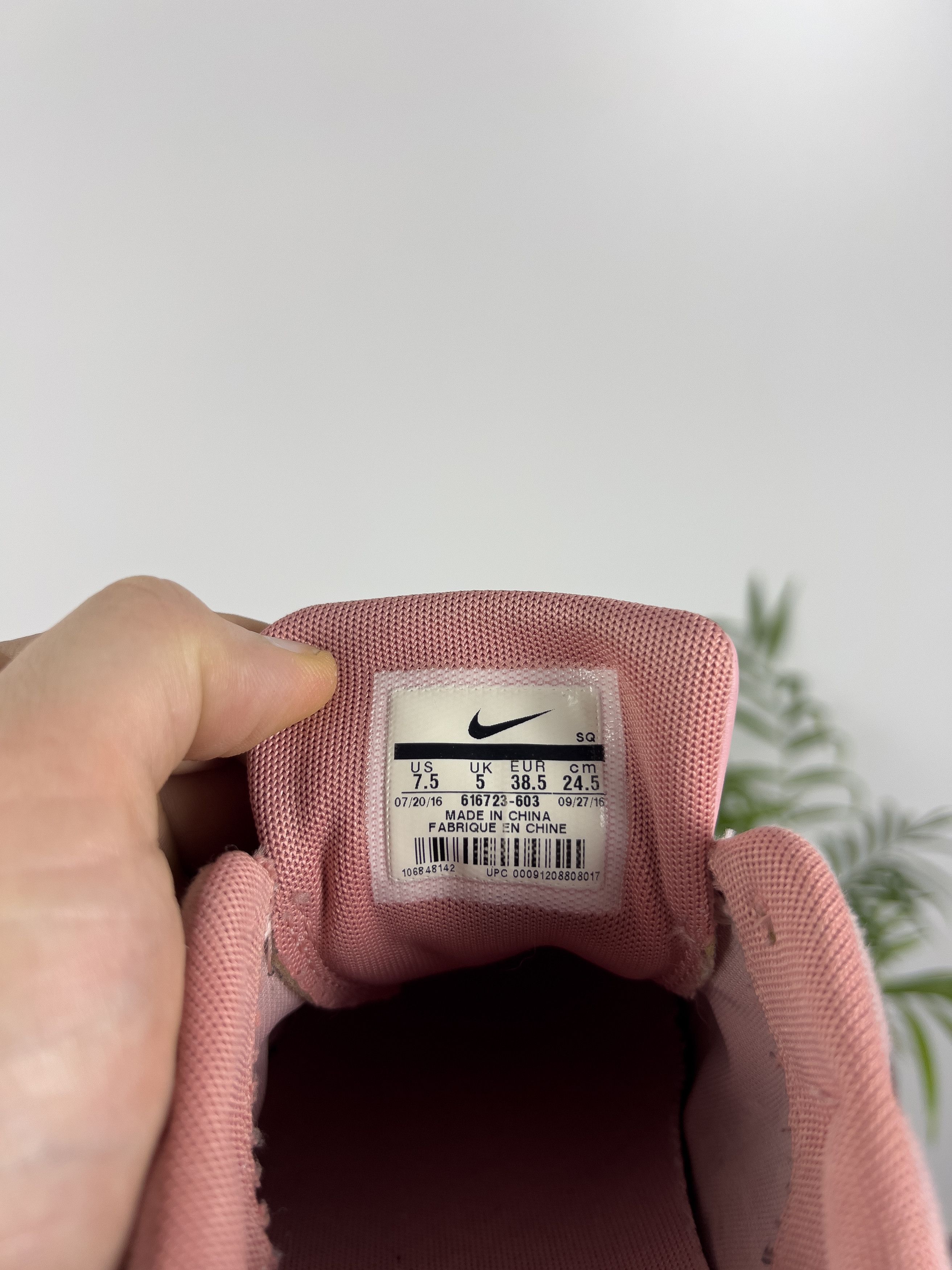 Nike Nike WMNS Air Max Thea Premium `616723-603` Size US 8.5 / IT 38.5 - 7 Thumbnail