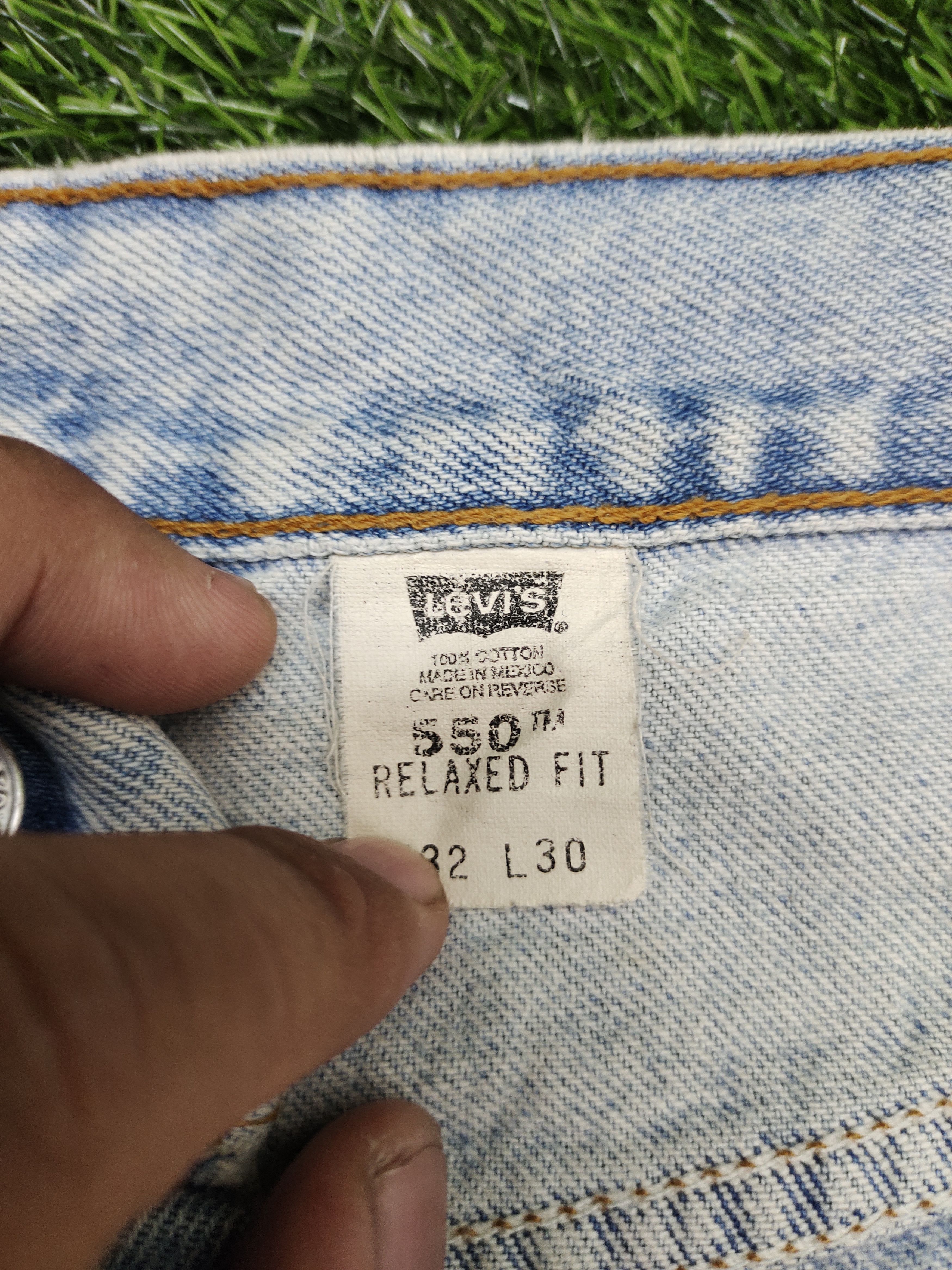 Levi's Vintage Clothing Size 32x29 Vintage Levis 550 Light Wash Jeans Relaxed Fit Size US 32 / EU 48 - 16 Thumbnail