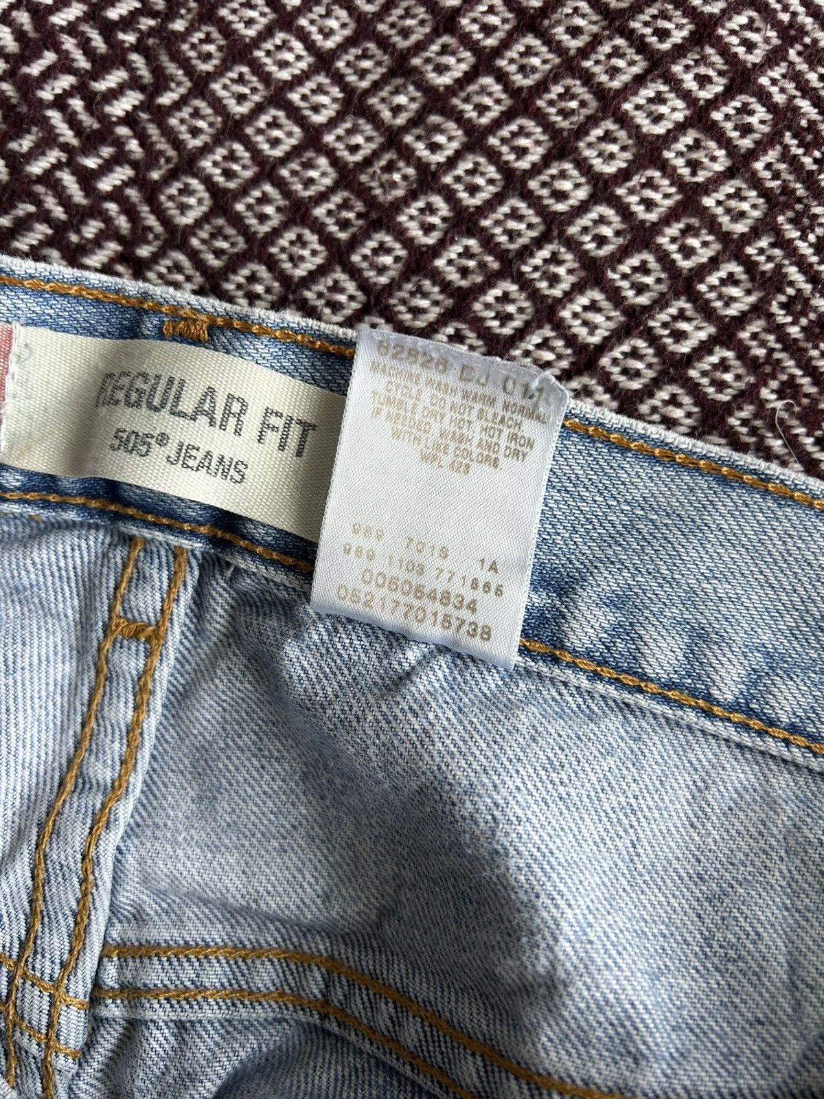 Levi's Vintage Levis 505 Jeans 90s Regular Fit Wash Denim Size W33 Size US 33 - 12 Thumbnail