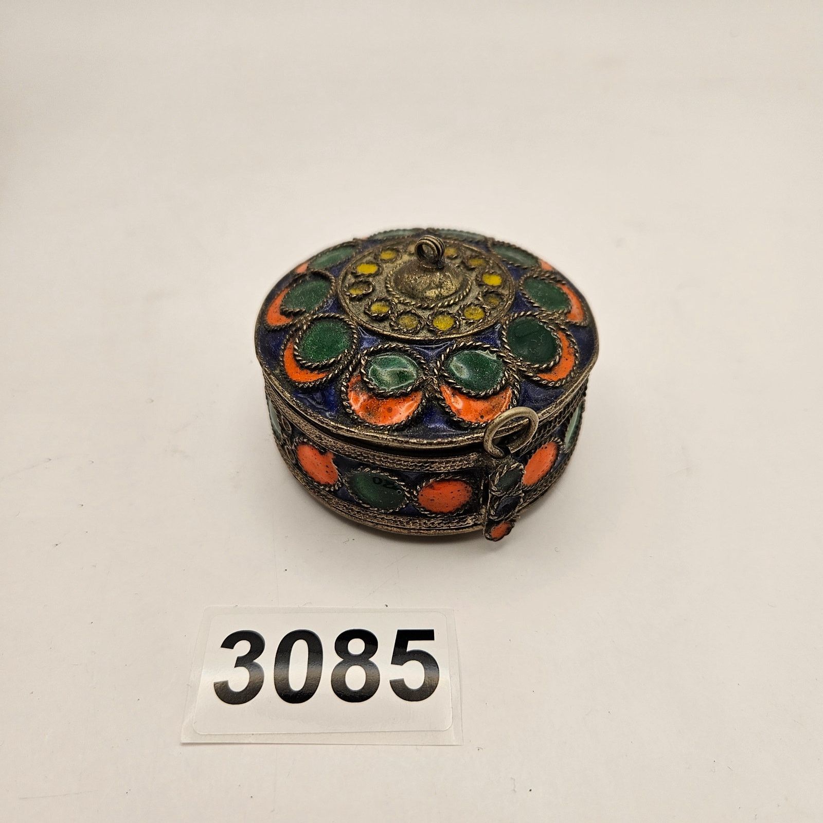 Other VINTAGE MOROCCAN ENAMEL TRINKET PILL BOX BLUE ORANGE GREEN Size ONE SIZE - 1 Thumbnail