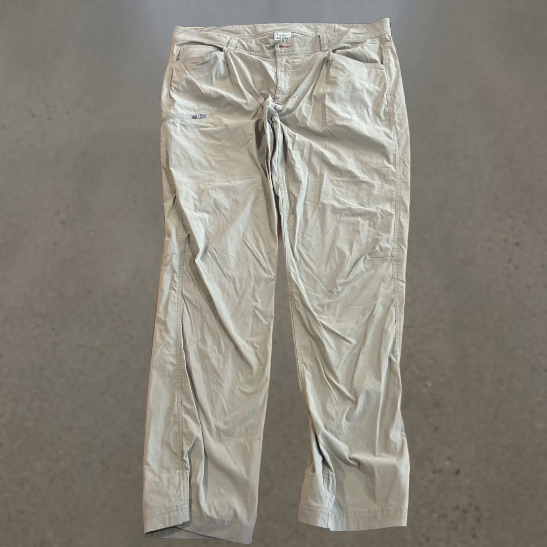 Vintage LL Bean Cresta Hiking Pants Mens 40x34 REG Water Resistant Stretch Nylon 504726 Size US 40 / EU 56 - 1 Thumbnail