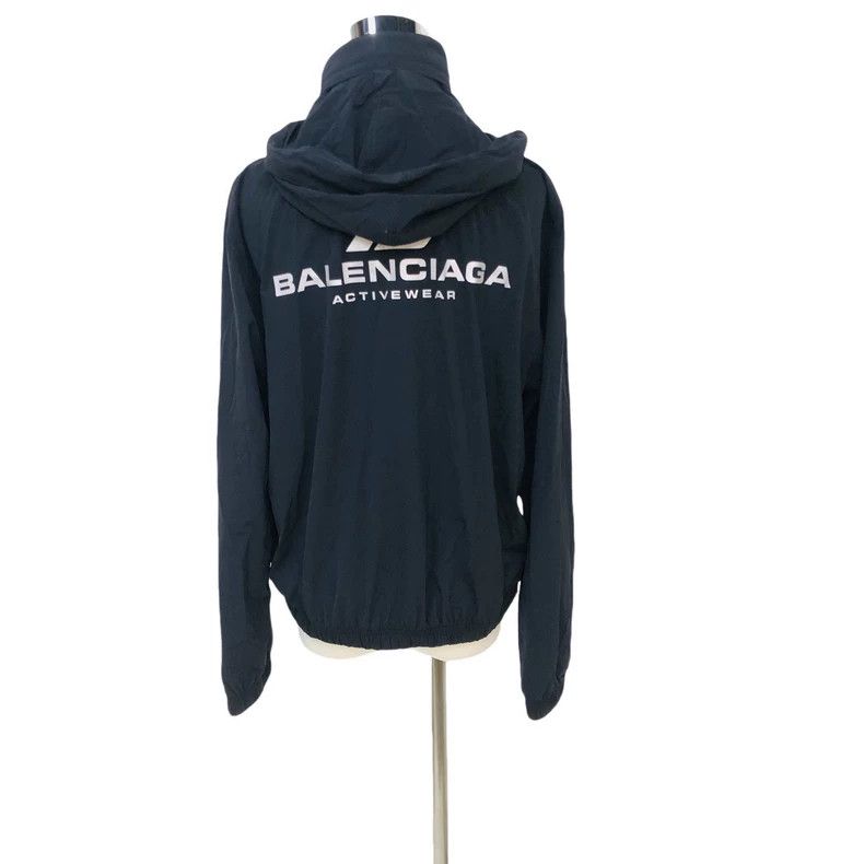 Balenciaga Balenciaga size 36 24 Model Windbreaker Size XS / US 0-2 / IT 36-38 - 2 Thumbnail