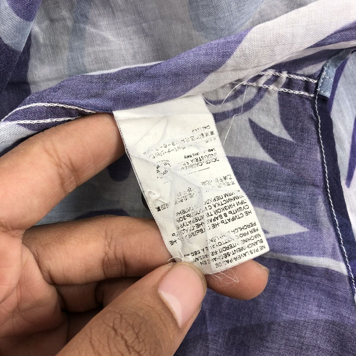 Dolce & Gabbana × Vintage Vintage Dolce & Cabbana Martini Silk Abstract Button Up Size M / US 6-8 / IT 42-44 - 8 Thumbnail