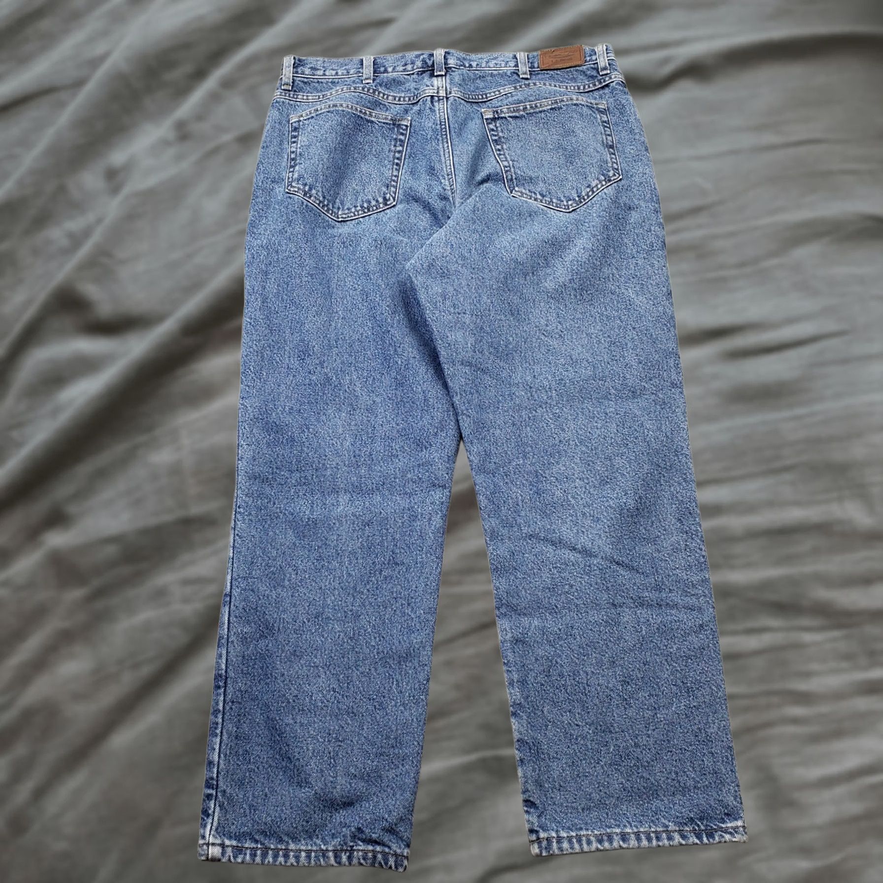 Vintage L.L. Bean Jeans Mens 38x30 Blue Denim Flannel Lined Classic Fit Straight Leg Jeans Mens Size 38 Blue Denim 5-Pocket Design Size US 38 / EU 54 - 1 Thumbnail