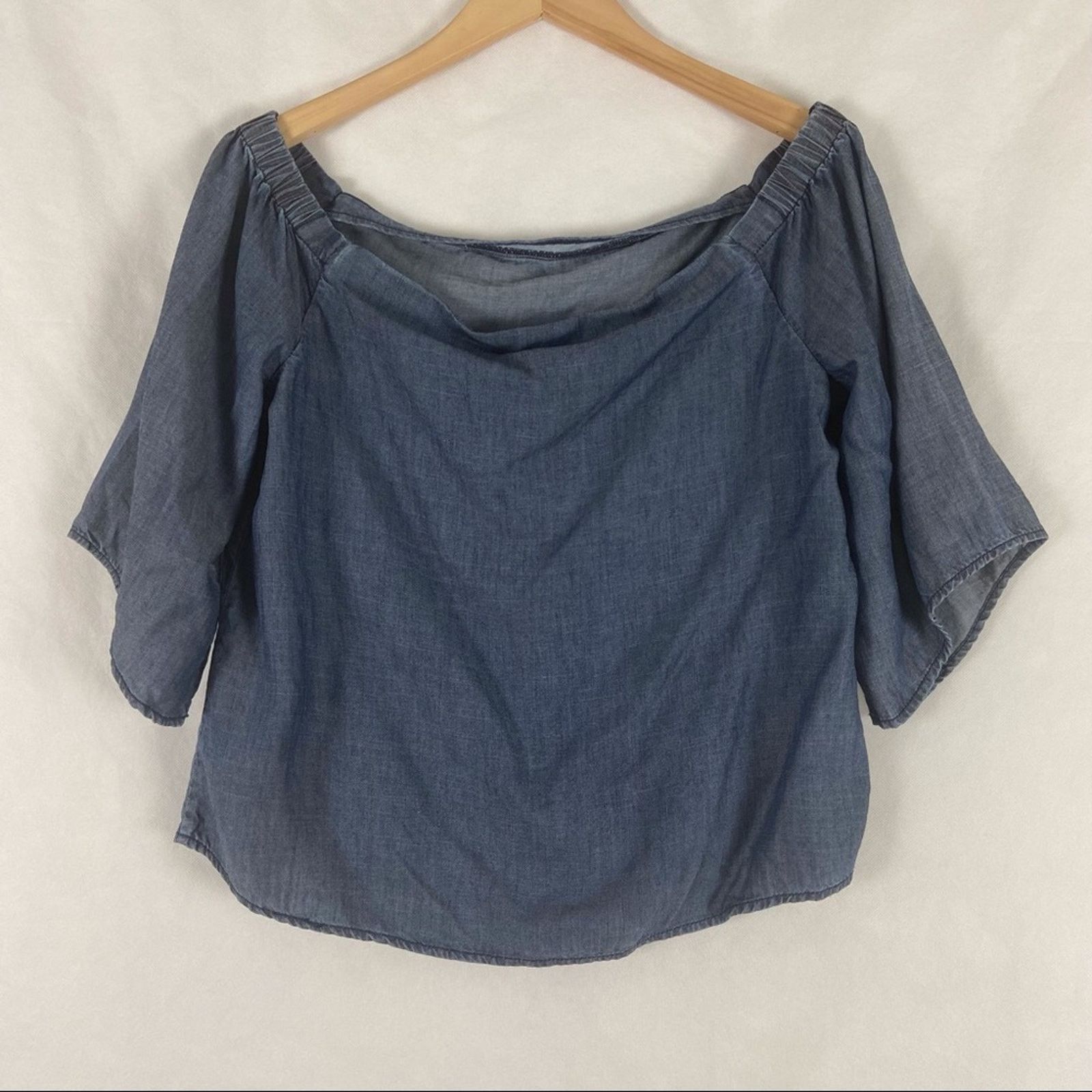 Chicos Chicos Black Label Chambray Off Shoulder Top Size #1 = Small Size S / US 4 / IT 40 - 7 Thumbnail