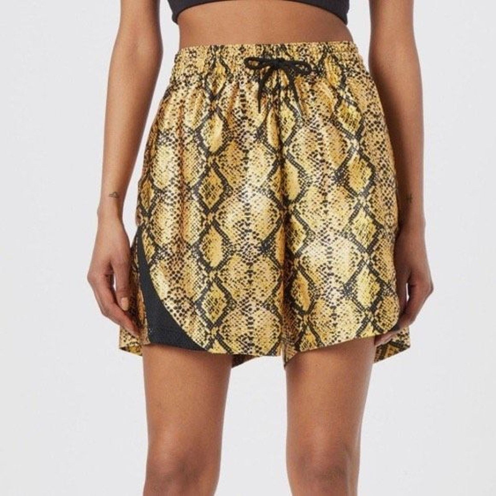 Nike NWT NIKE Rebel Fly Snake Print Women's Basketball Shorts LG Size 32" / US 10 / IT 46 - 4 Thumbnail