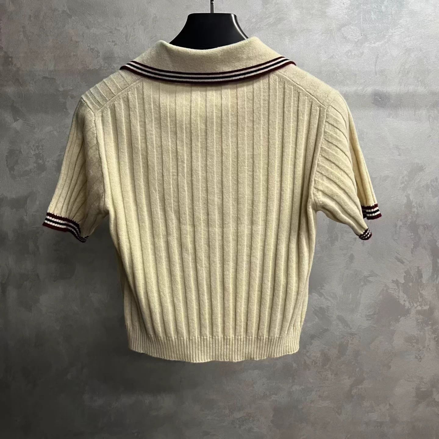 Miu Miu MIU MIU Beige Logo Print Short-Sleeve Polo Shirt Size XS / US 0-2 / IT 36-38 - 2 Thumbnail