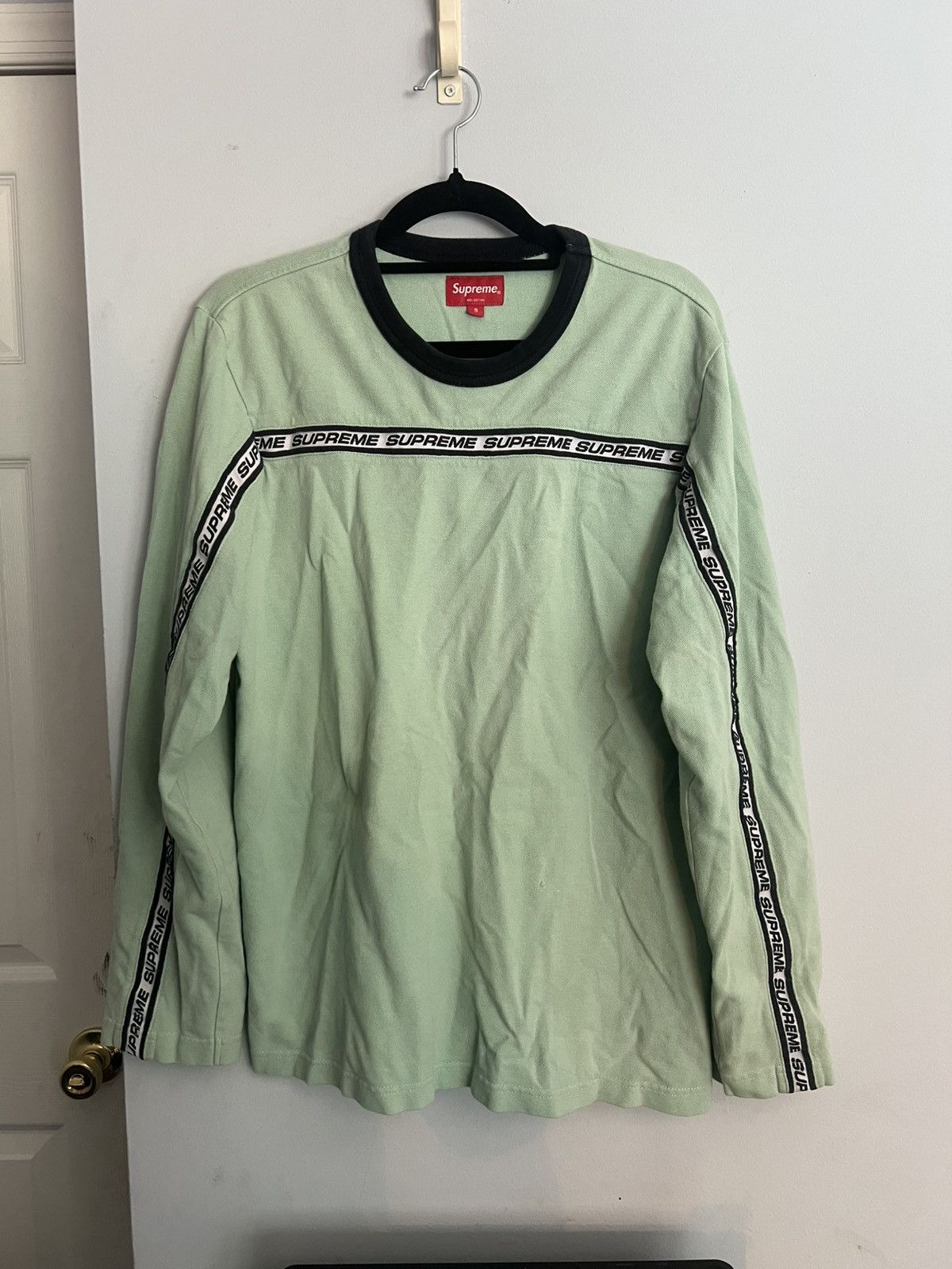 Supreme × Vintage Supreme “Tape Stripe” L/S Top Mint Size US S / EU 44-46 / 1 - 1 Thumbnail