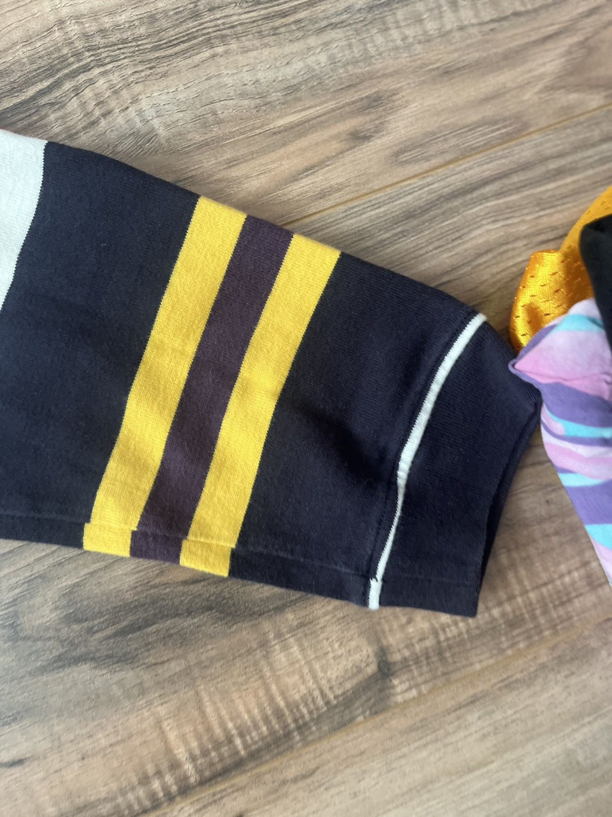 Supreme Supreme Multi Stripe Rugby Size US XL / EU 56 / 4 - 4 Thumbnail