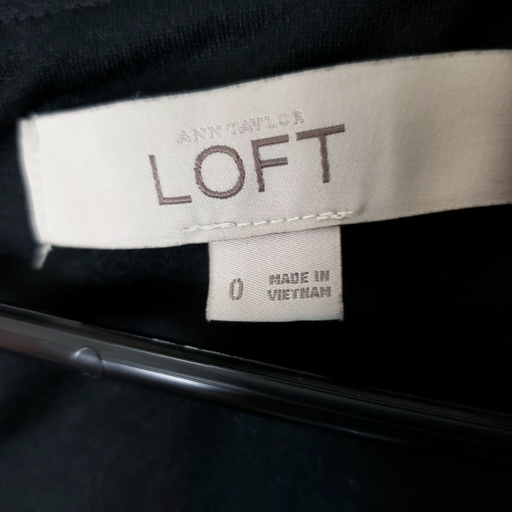 Loft LOFT Ann Taylor Womens Dress SZ 0 Black Sleeveless V-Neck Zip Short Little Black Dress Fit & Flare Womens Size XS / US 0-2 / IT 36-38 - 6 Thumbnail