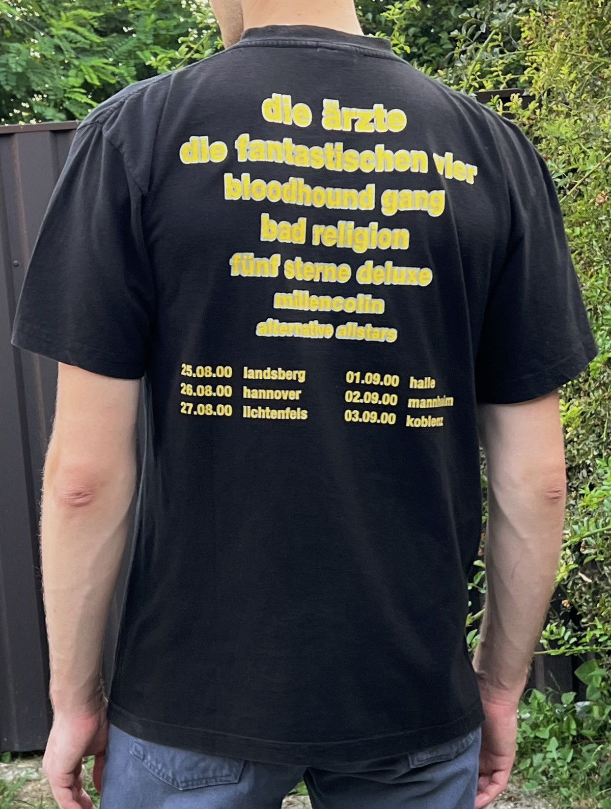 Band Tees 🤘2000 Vintage MTV Hard Pop Bad Religion Bloodhound T-Shirt Size US XL / EU 56 / 4 - 1 Thumbnail