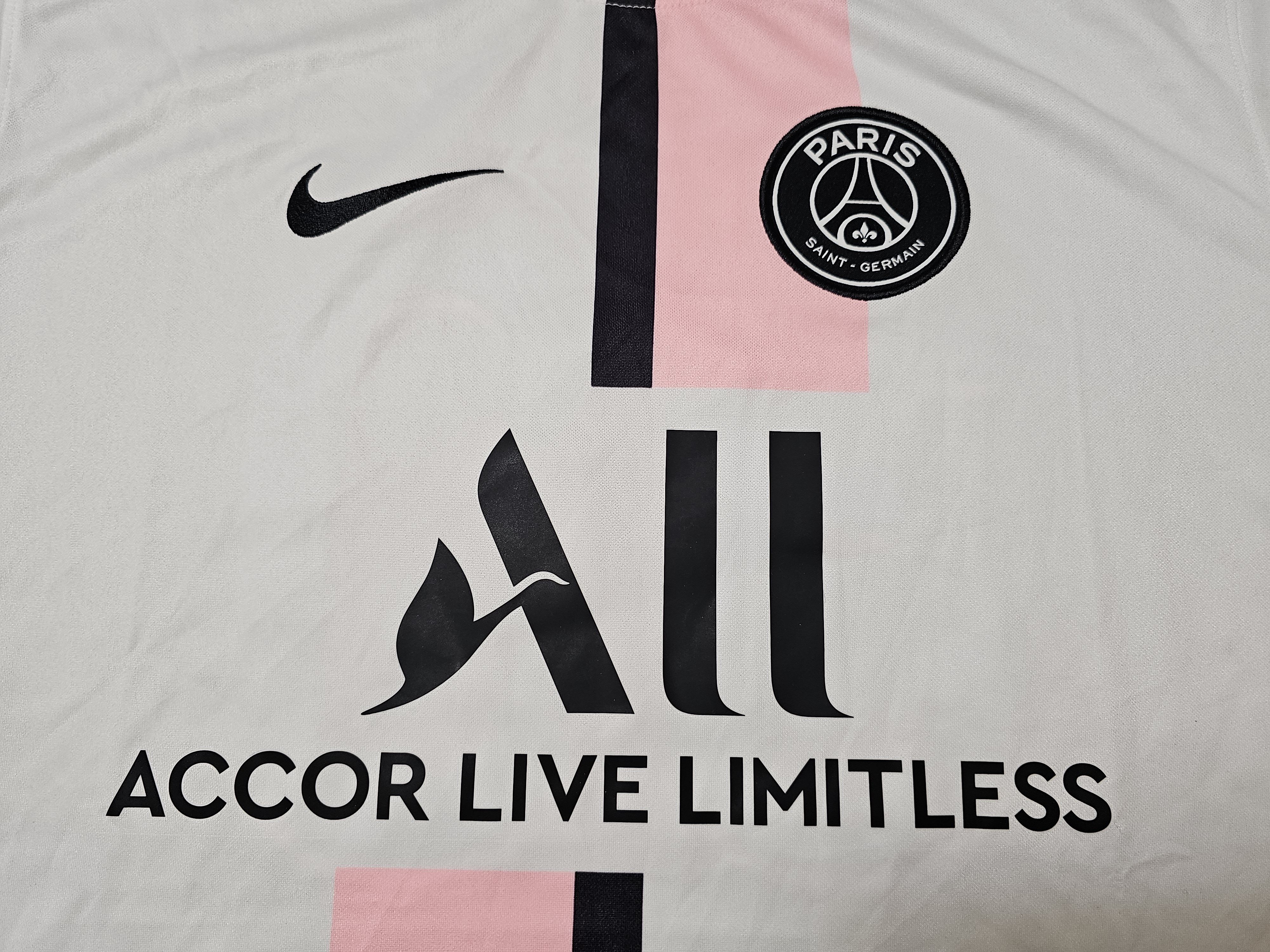 Nike PSG PARIS SAINT-GERMAIN MESSI AWAY FOOTBALL SOCCER JERSEY Size US XL / EU 56 / 4 - 3 Thumbnail