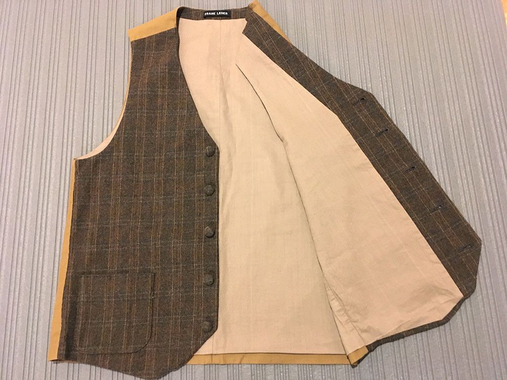 Frank Leder Frank Leder Brown & Tan Plaid Wool Vest Size XS / S Germany Size US S / EU 44-46 / 1 - 2 Thumbnail