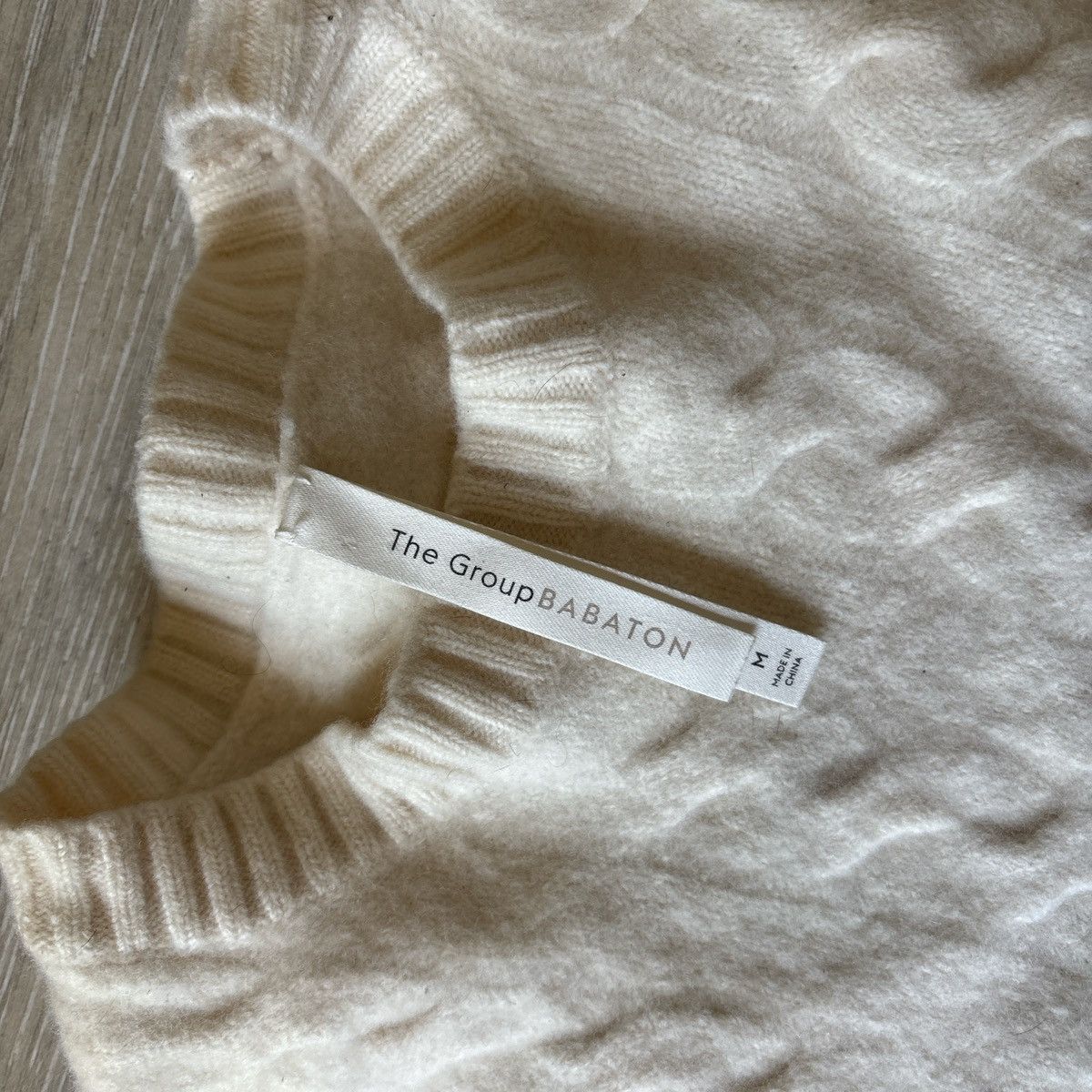 Anthropologie Cream anthropology knit sweater Size M / US 6-8 / IT 42-44 - 2 Thumbnail