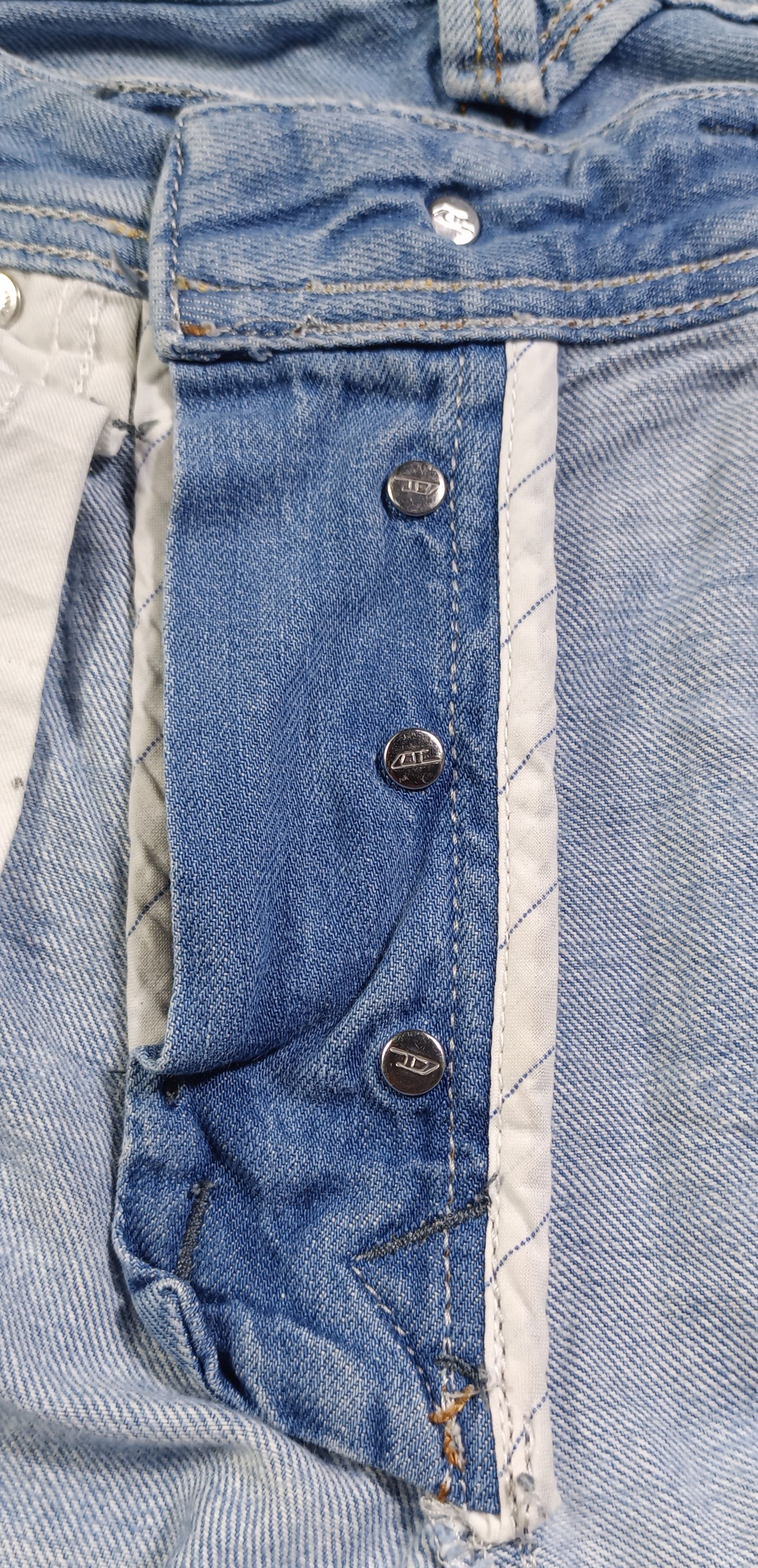 Diesel 🔥 Distressed Denim Diesel LARKEE straight cut Size US 32 / EU 48 - 11 Thumbnail