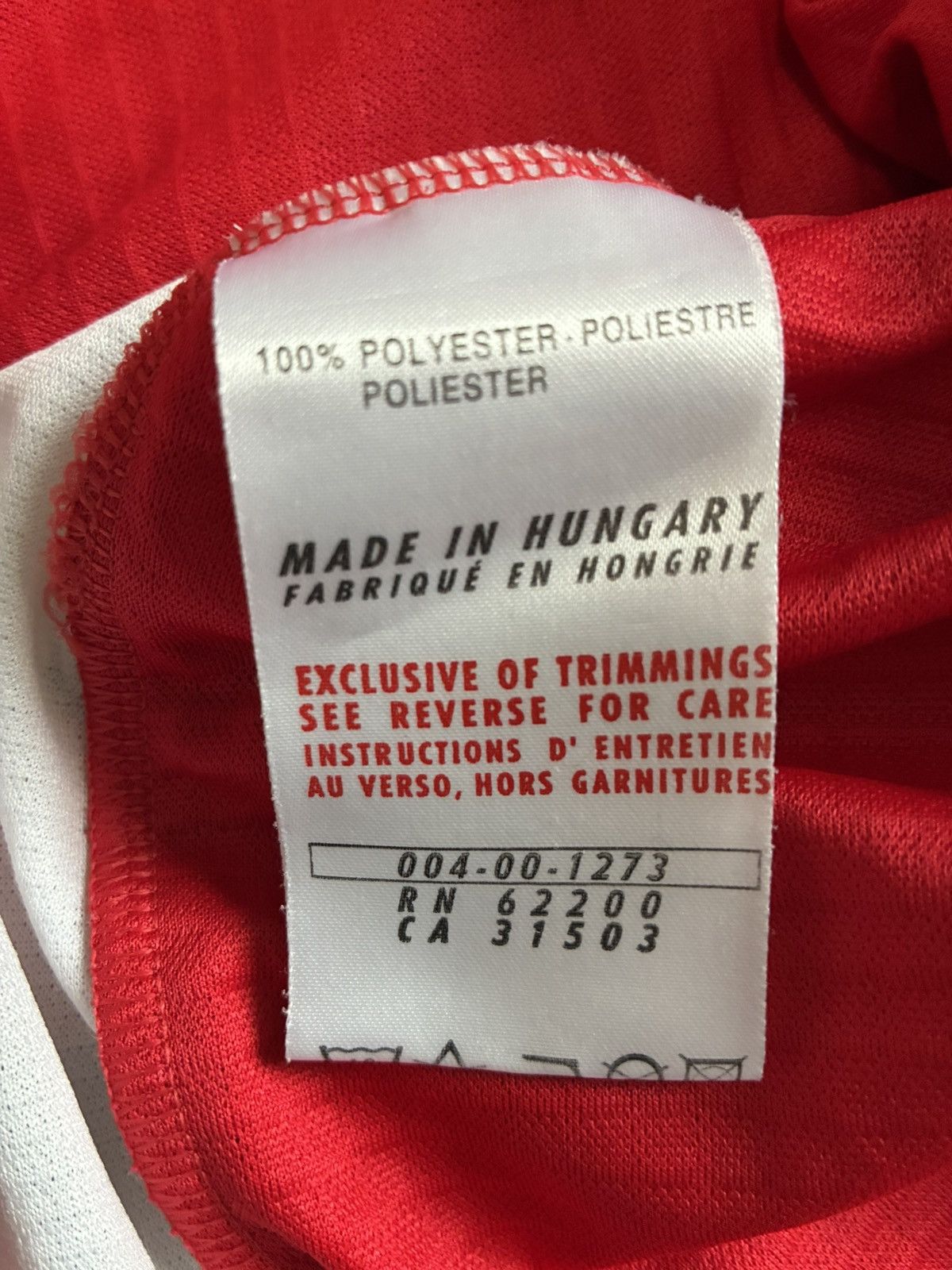 Puma 1998 Switzerland Jersey Size US L / EU 52-54 / 3 - 6 Thumbnail