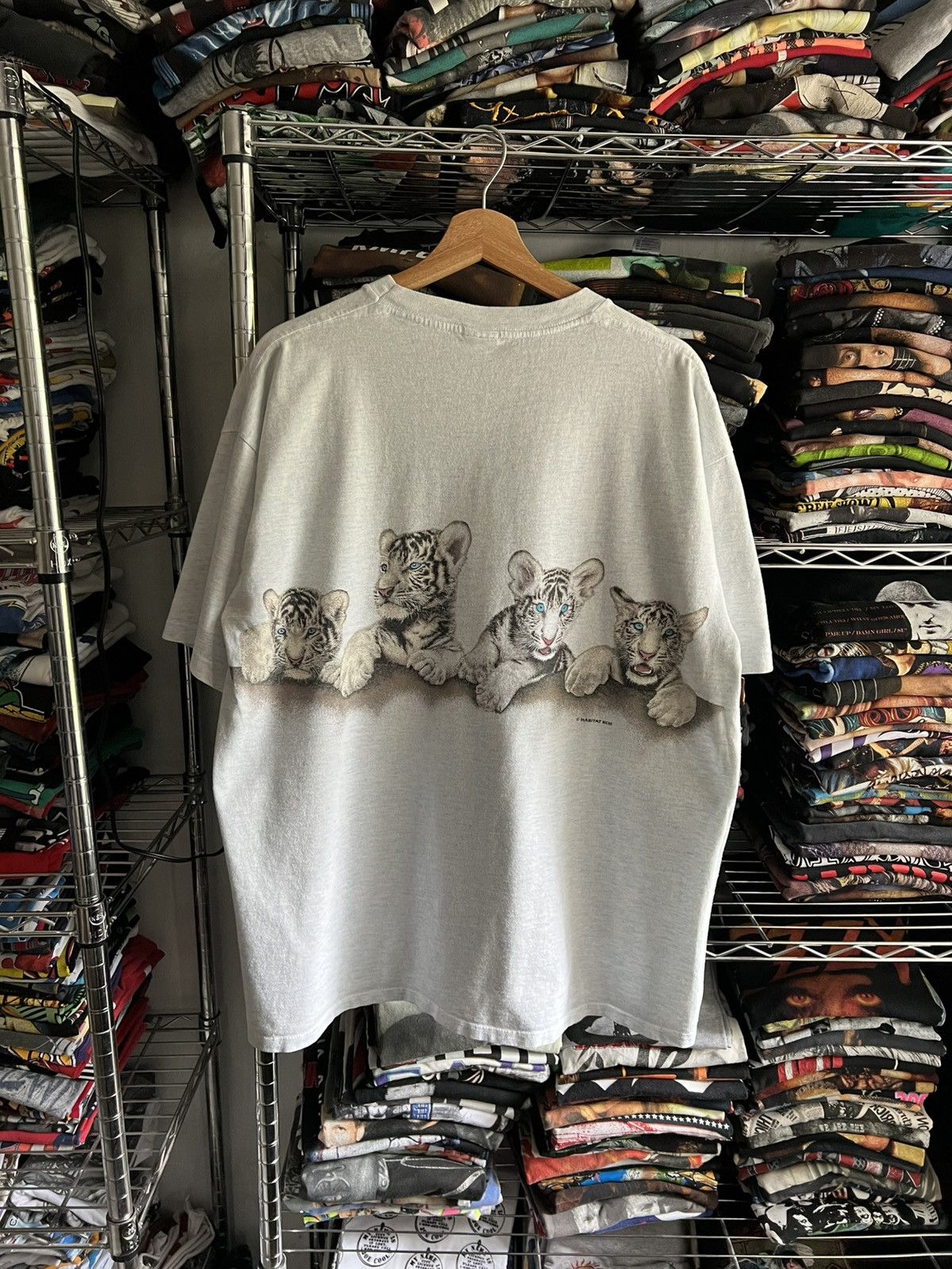 Habitat 1993 White Tigers Single Stitch Cincinnati Animal Nature Tee Size US XL / EU 56 / 4 - 2 Thumbnail