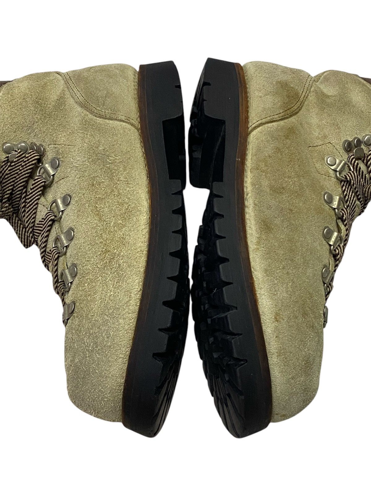 Bape Rare🔥A Bathing Ape 978 - FW -01 Suede Beige Boots Size US 9 / EU 42 - 10 Thumbnail
