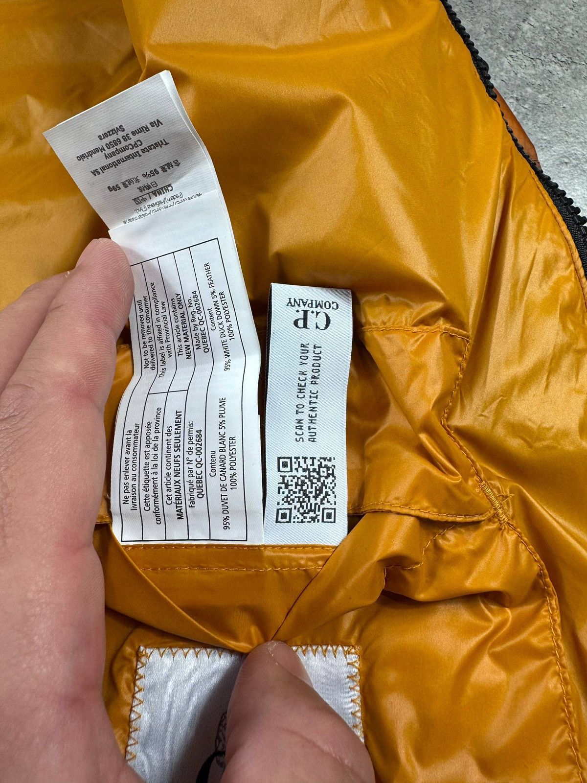 C.P. Company C.P. Company DD Shell Goggle Down Vest Desert Sun Size US M / EU 48-50 / 2 - 5 Thumbnail