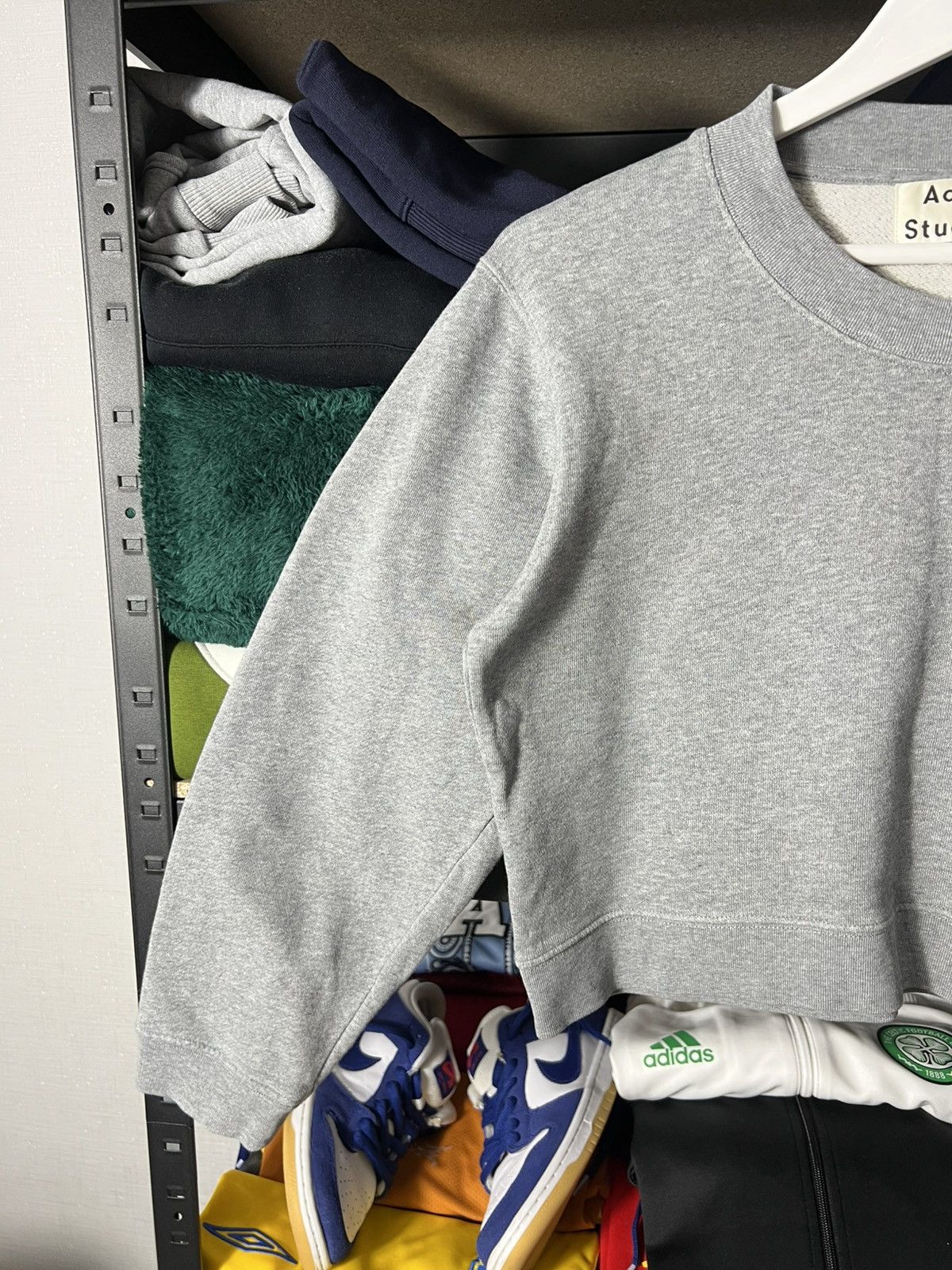 Acne Studios 🩶 Acne Studios Bird Z Sweatshirt Fleece Pullover Cropped Size XS / US 0-2 / IT 36-38 - 4 Thumbnail