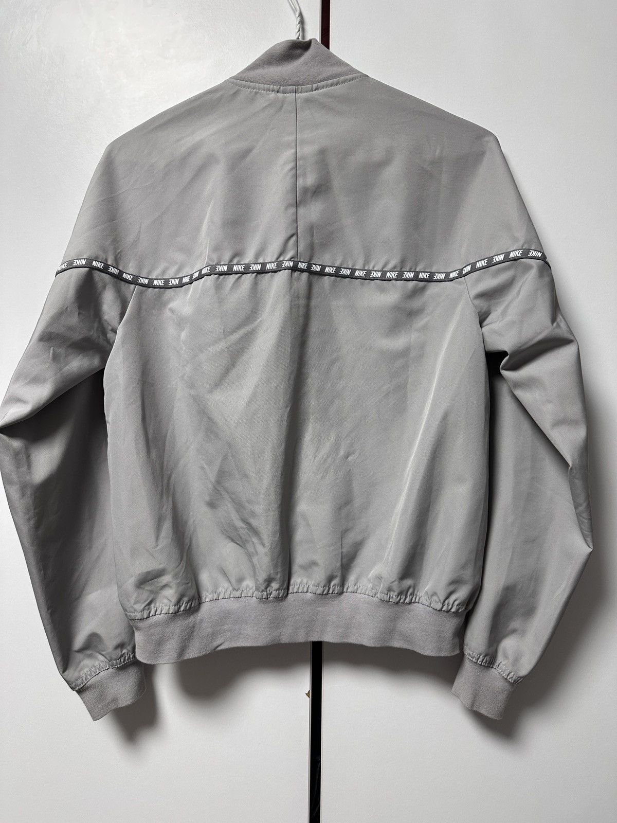 Nike Nike lightweight bomber jacket, perfect condition, size xs Size XS / US 0-2 / IT 36-38 - 8 Thumbnail