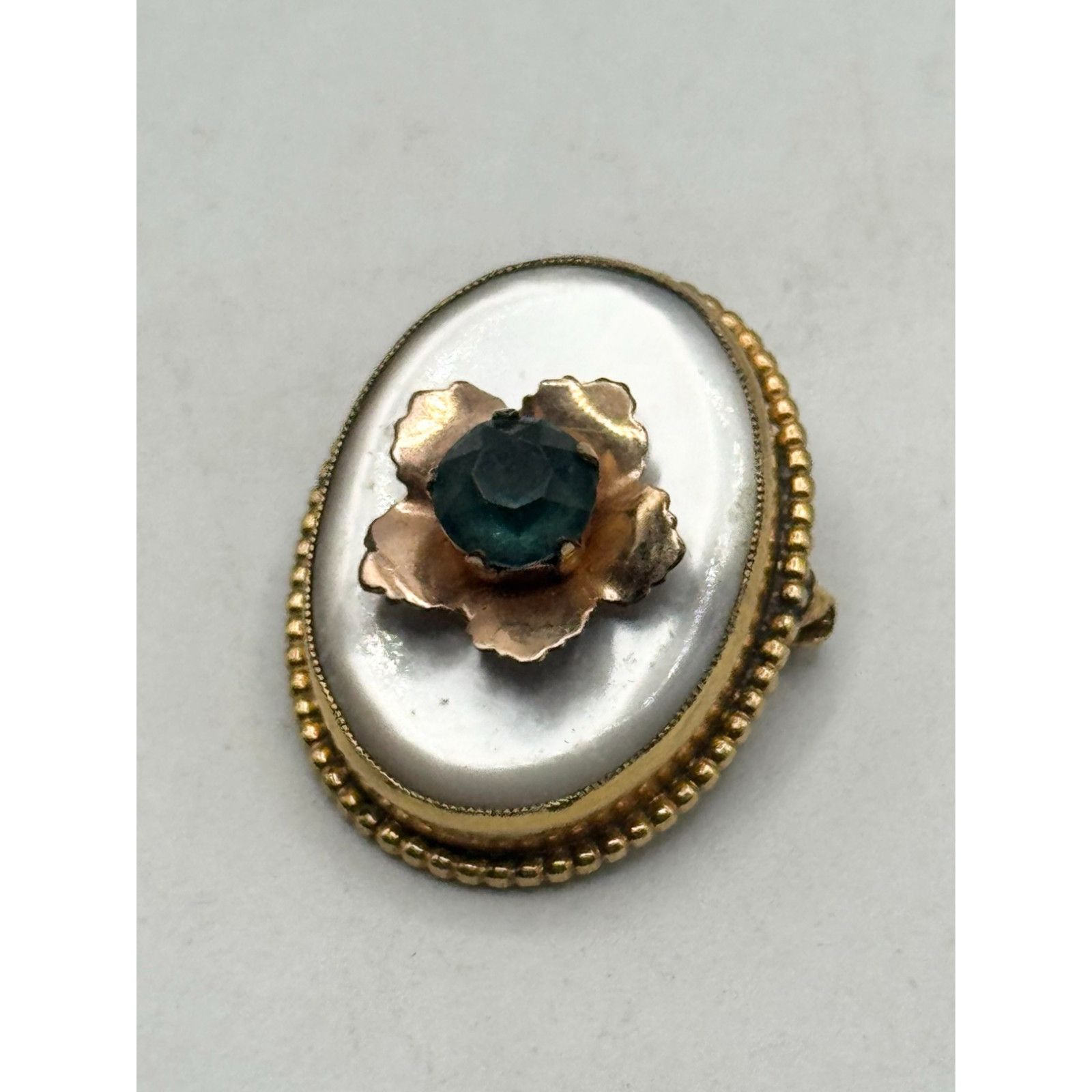 Vintage Estate AM Co Gold Filled Mother of Pearl Rhinestone Flower B Size ONE SIZE - 3 Thumbnail