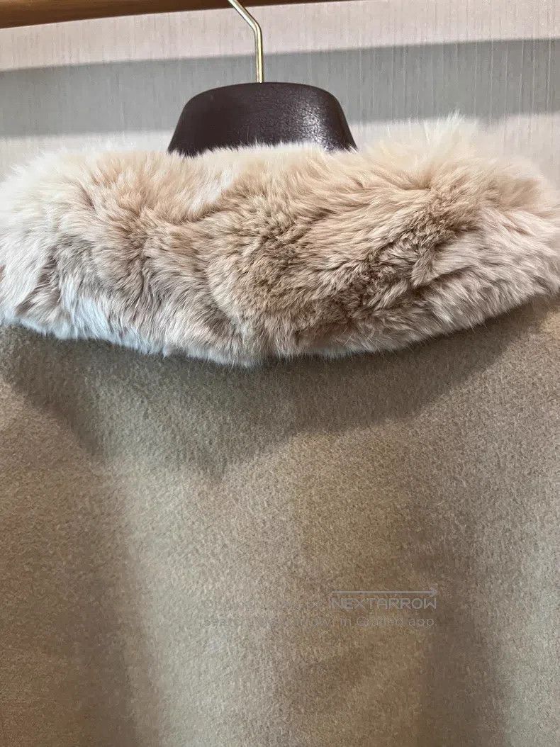 Loro Piana Loro Piana Heavy Beaver Fur and Cashmere Cloak Jacket Size ONE SIZE - 4 Thumbnail