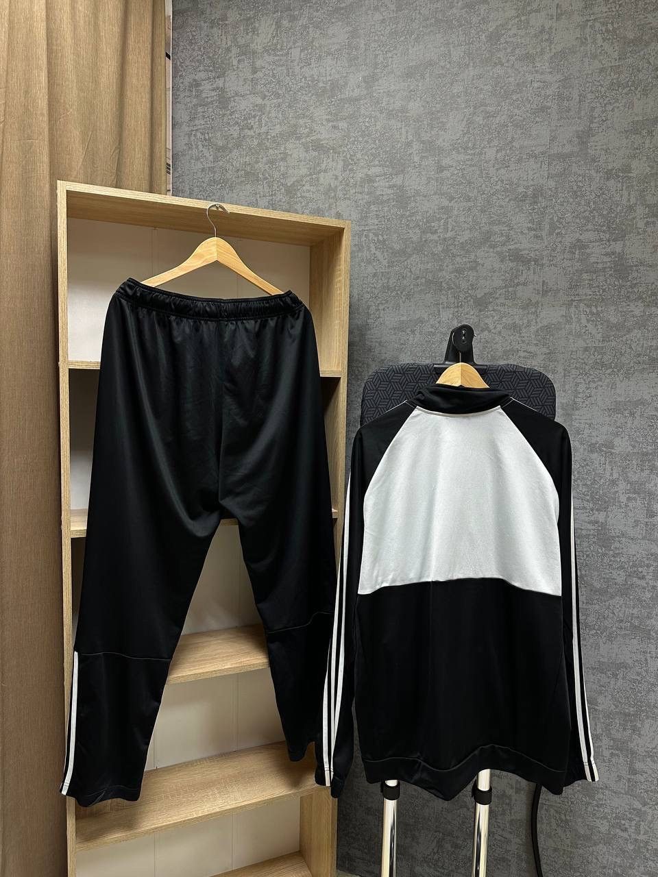 Adidas × Vintage Vintage Adidas Black Sportswear Tracksuit Size US XL / EU 56 / 4 - 12 Thumbnail
