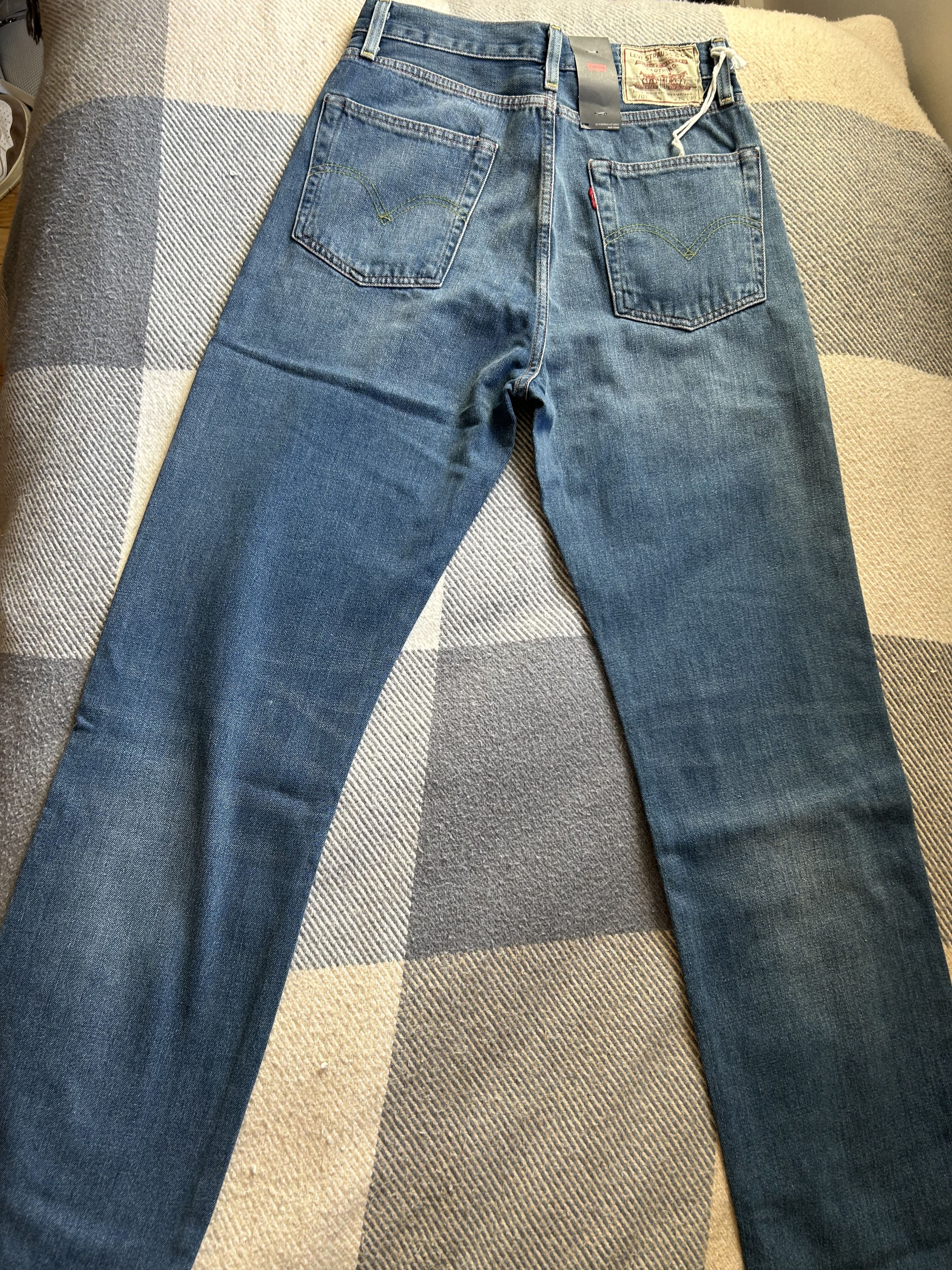 Levi's Vintage Clothing LVC 701 1950s Japanese Selvedge Denim — W28 L32 — NWT Size 28" / US 6 / IT 42 - 2 Thumbnail