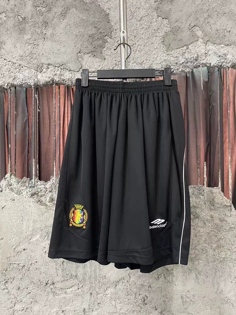 Balenciaga Balenciaga size xxs 3 B Sports Manchester United Soccer Em Size US 28 / EU 44 - 1 Thumbnail