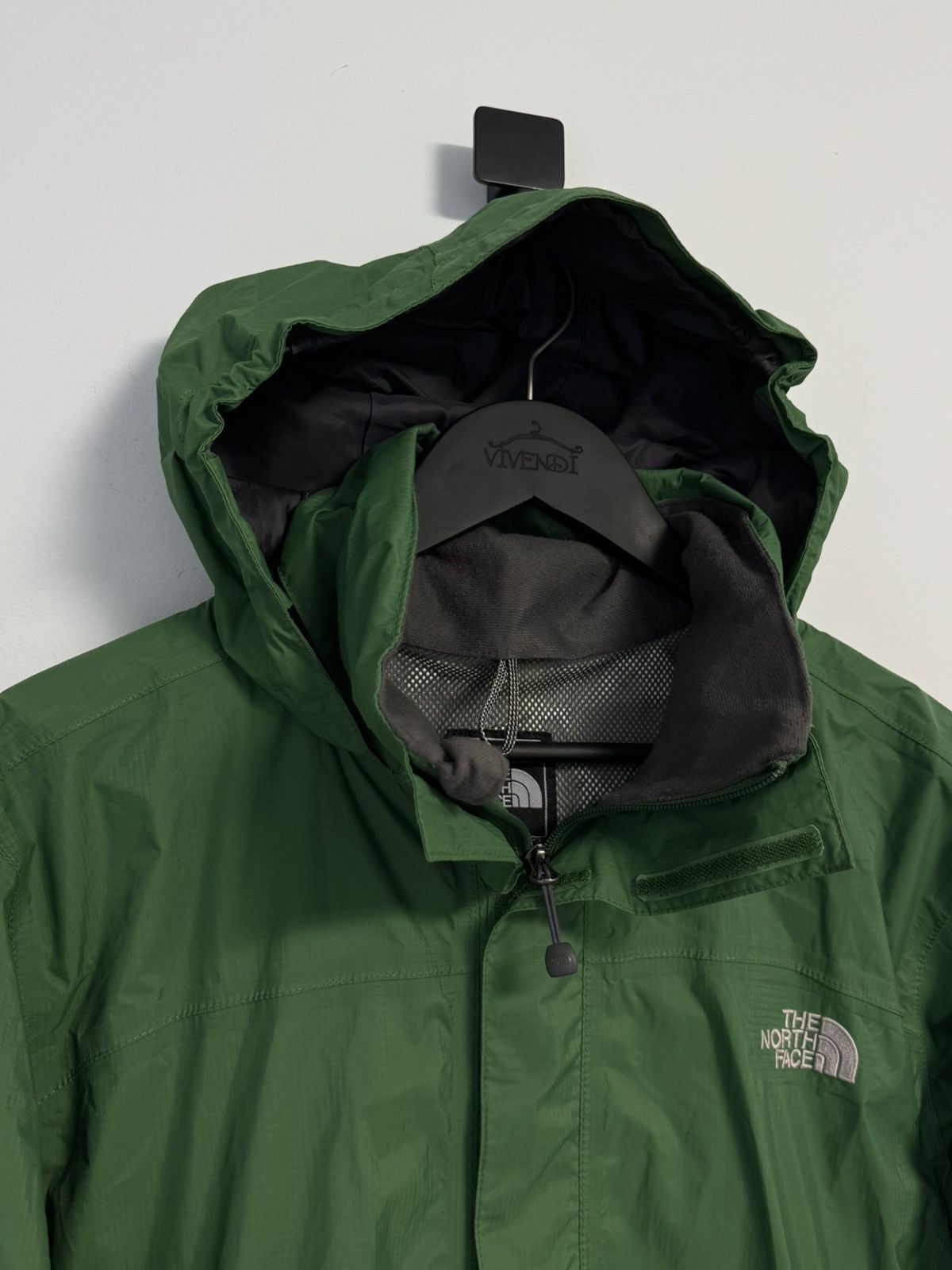 The North Face Vintage The North Face Raincoat Jacket Hyvent Outdoor Size US S / EU 44-46 / 1 - 7 Thumbnail