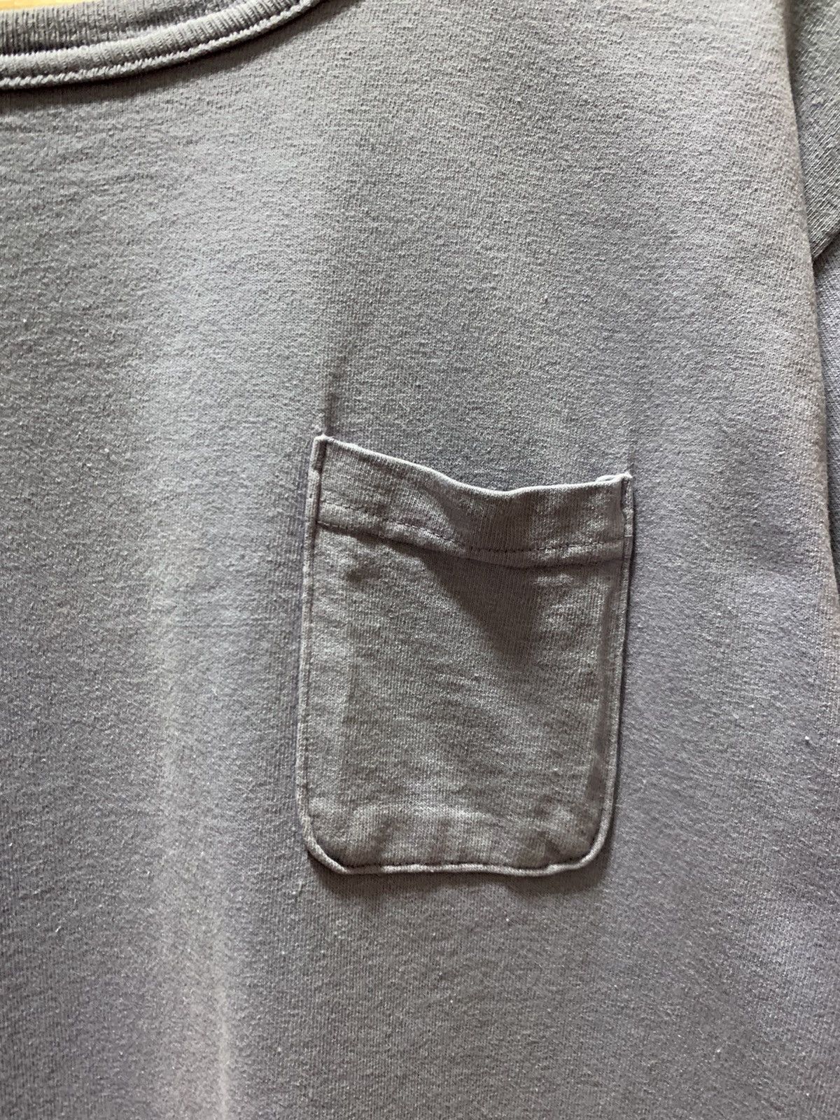 Champion Vintage Champion Pocket Tee Medium Size Size US M / EU 48-50 / 2 - 6 Thumbnail