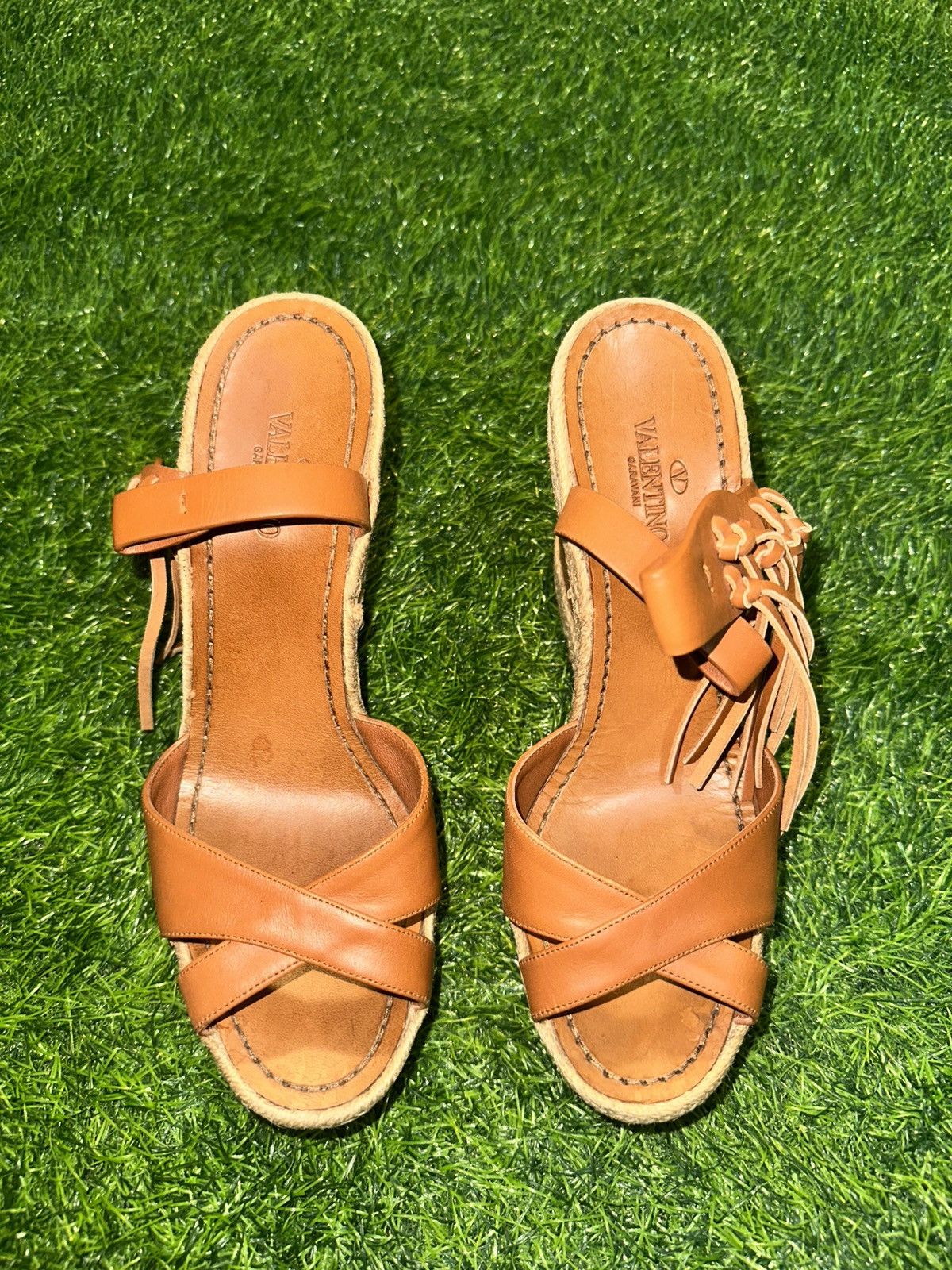 Valentino Valentino tan espadrilles with fringe detail size 40 Size US 10 / IT 40 - 3 Thumbnail