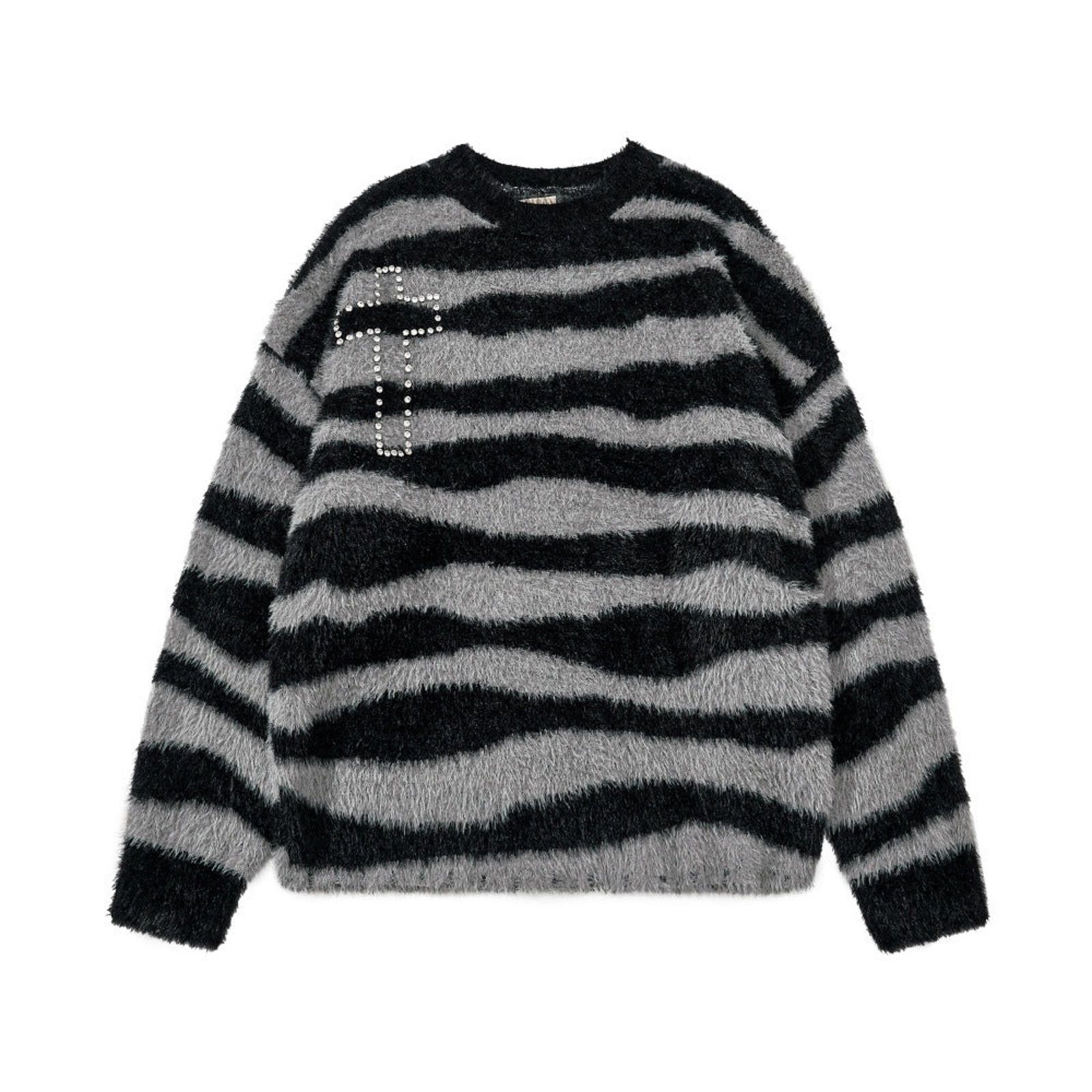 Vintage Red Black Striped Fuzzy Sweater with Studded Cross Size US M / EU 48-50 / 2 - 5 Thumbnail